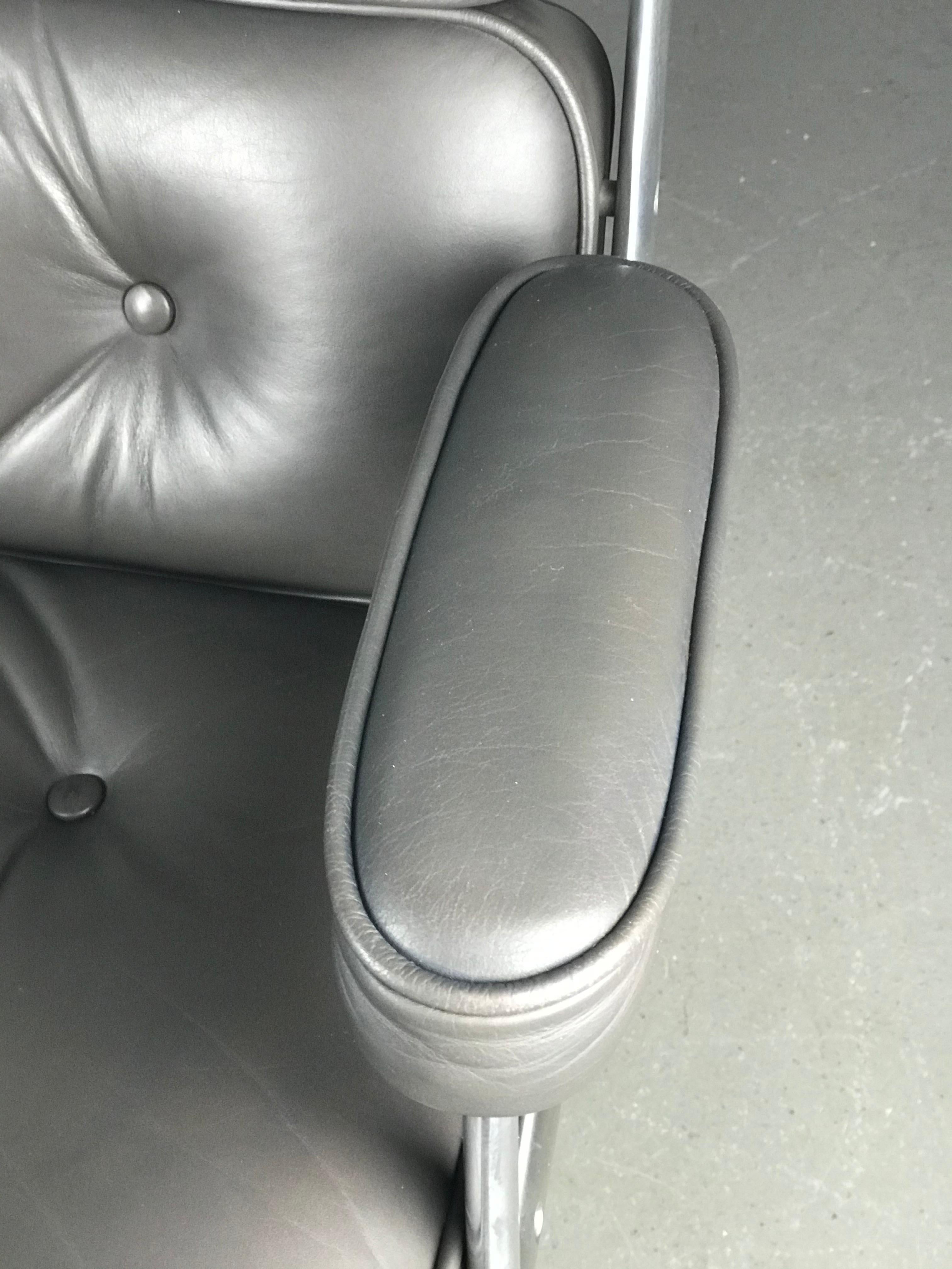 Klassischer Time Life Lounge Chair von Charles und Ray Eames für Herman Miller 5