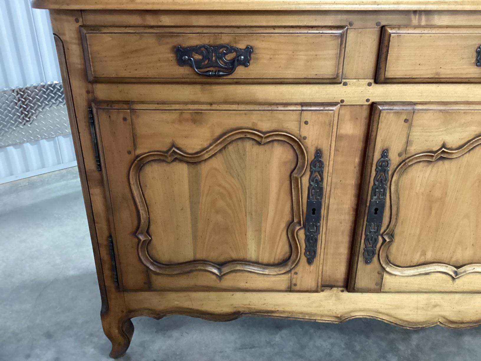 Classic Traditional 1920s Vintage French Louis XV Cherry 3 Door Sideboard For Sale 2