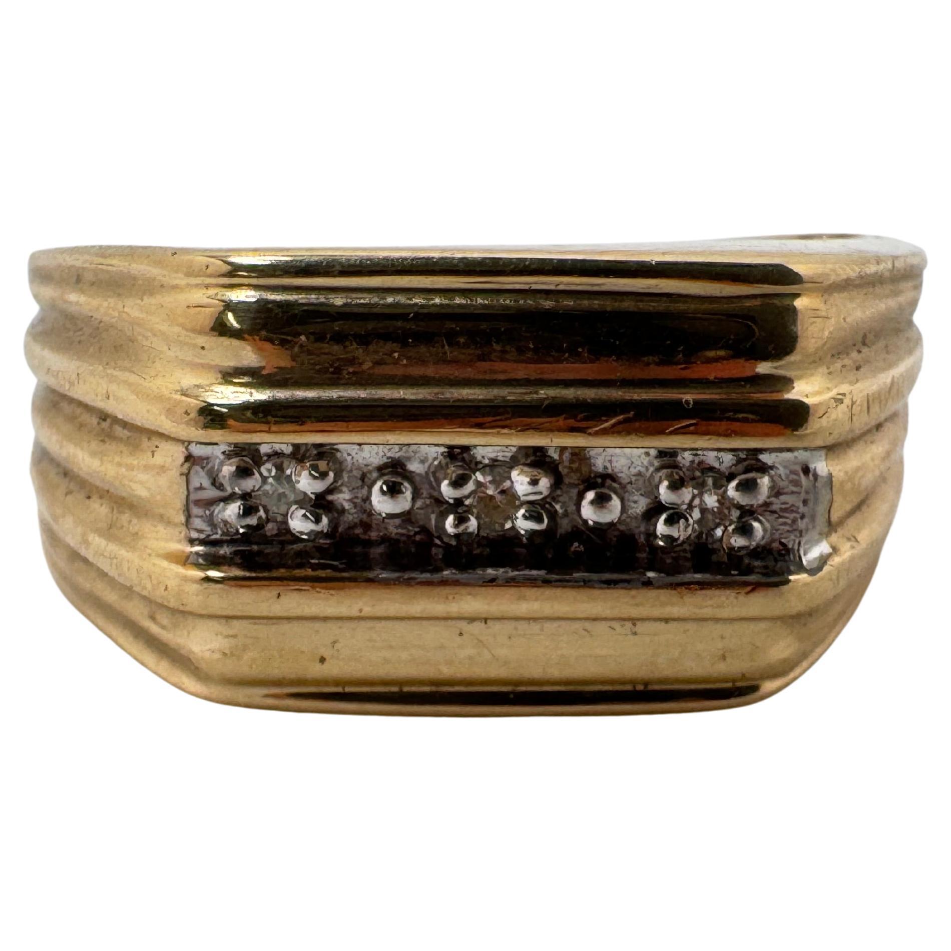 Anello da uomo Trio classico con diamanti in oro 10K in vendita