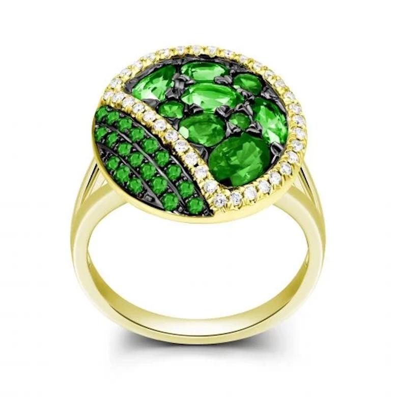 Women's Classic Tsavorite Diamond 18K Yellow Gold Ring for Her For Sale