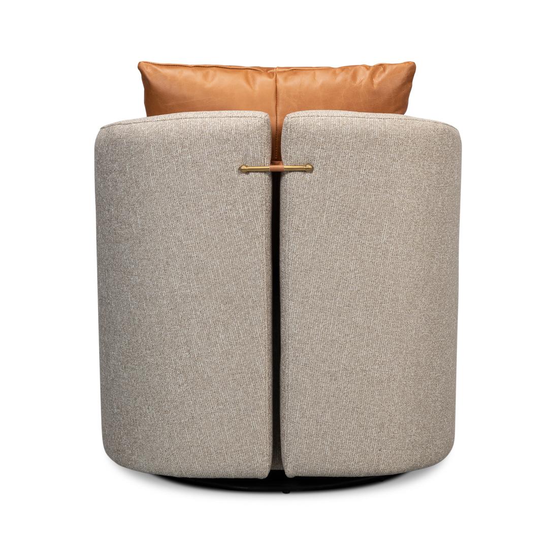 Chaise pivotante Classic Tub Neuf - En vente à Westwood, NJ