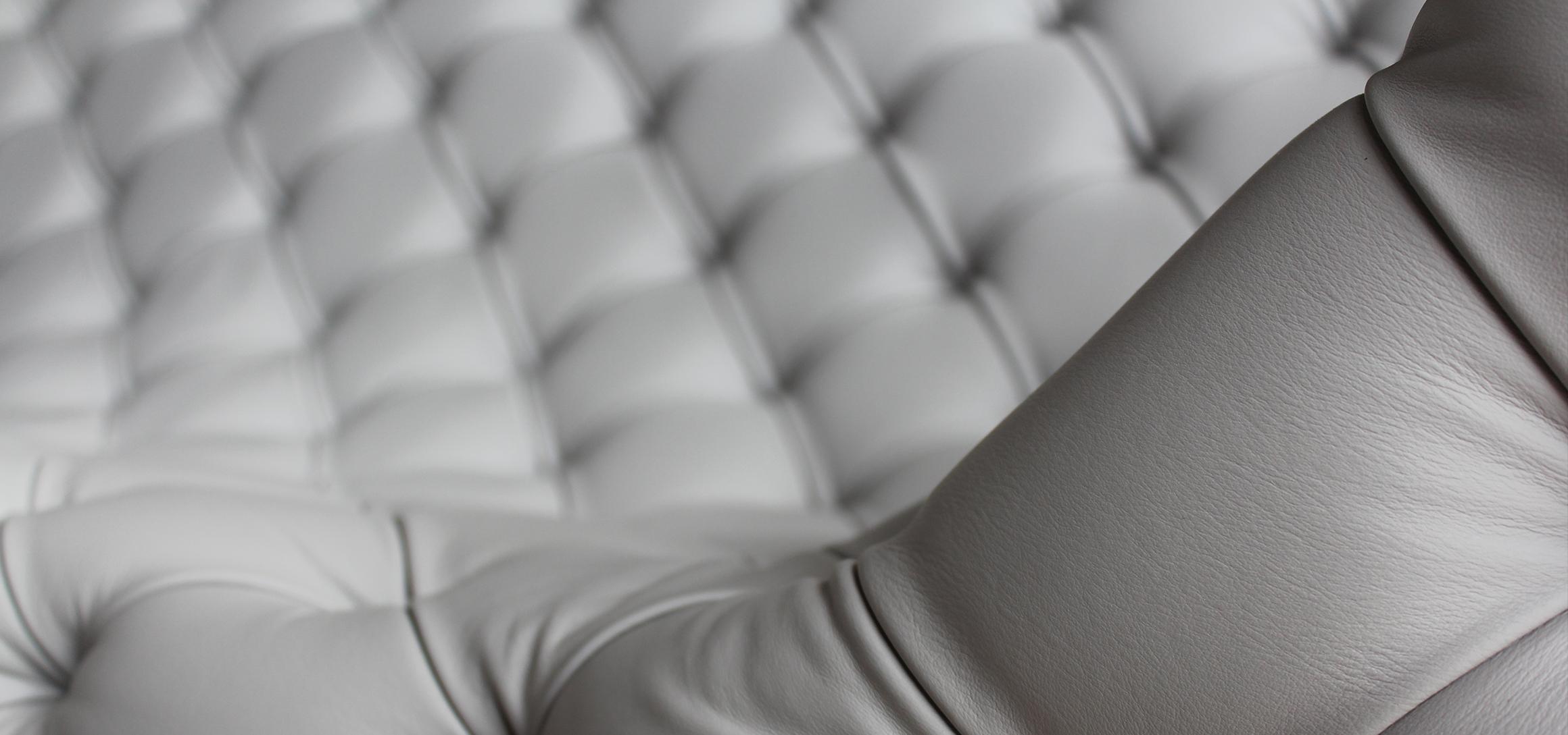 Moderne Canapé touffeté classique, canapé NUBE en vente