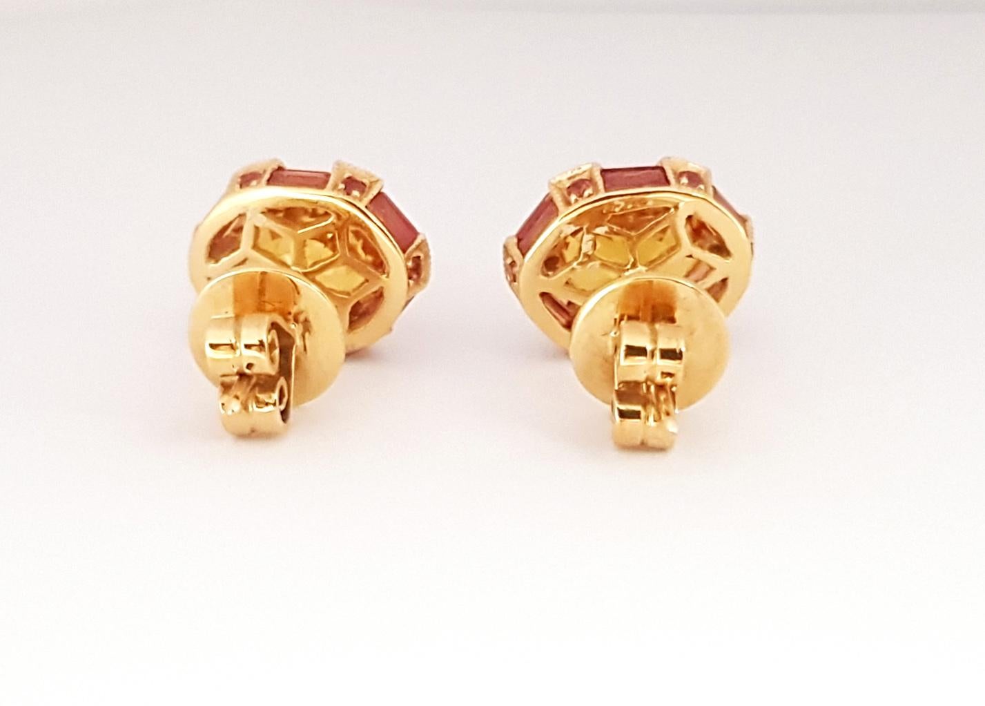 Oval Cut Classic Twist 75 Oval Orange and Yellow Sapphire Earrings 18K Yellow Gold  For Sale