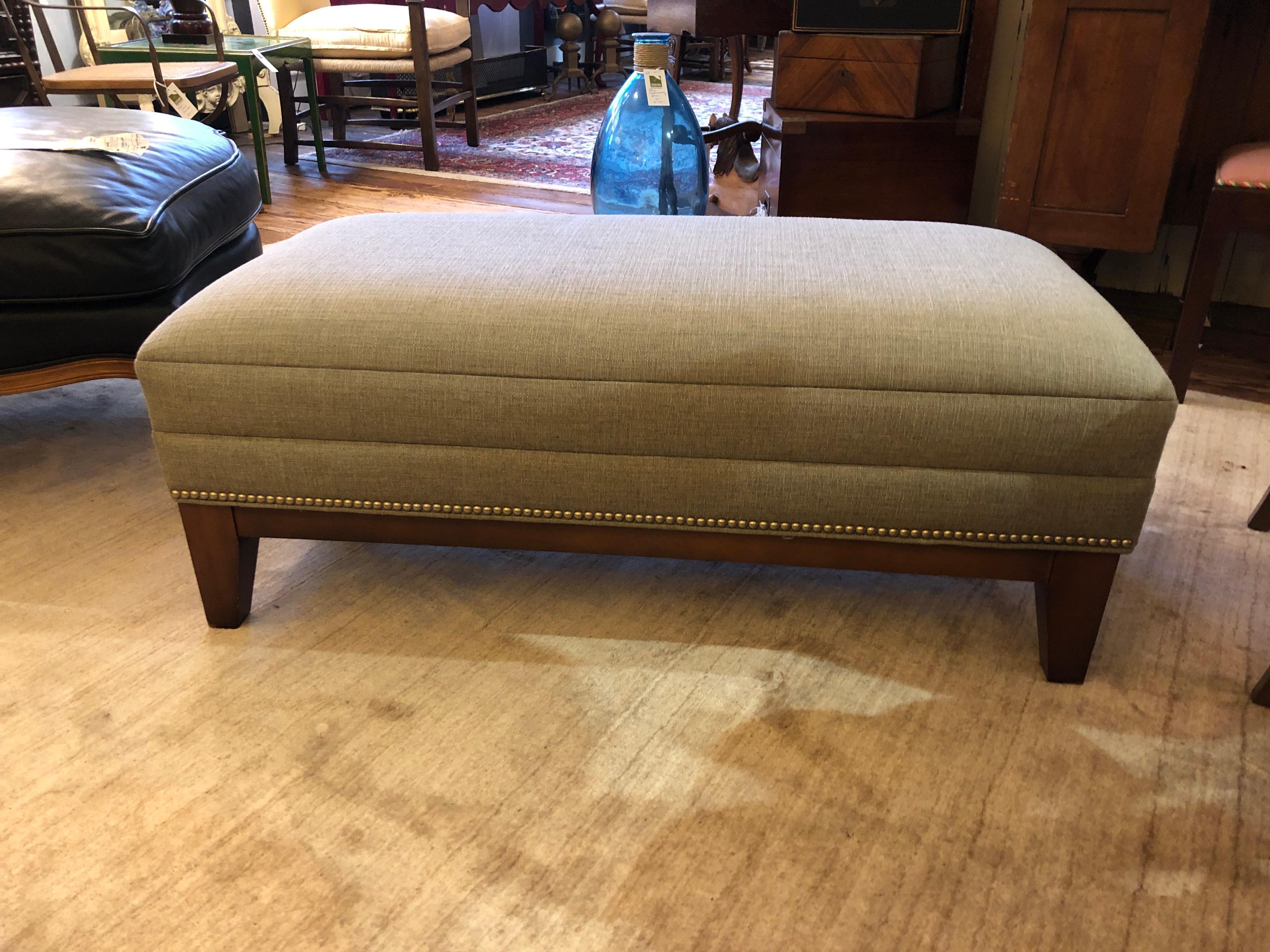 Classic Upholstered Greige Ottoman with Nailheads In Good Condition In Hopewell, NJ