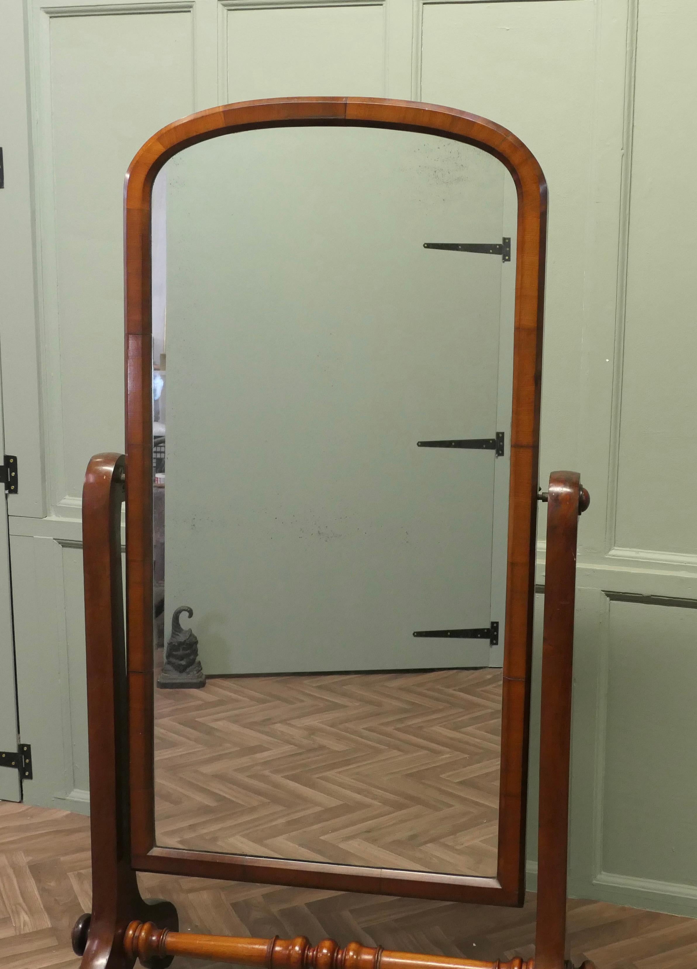 Late 19th Century Classic Victorian Cheval Mirror or Dressing Mirror  Large Victorian Cheval For Sale