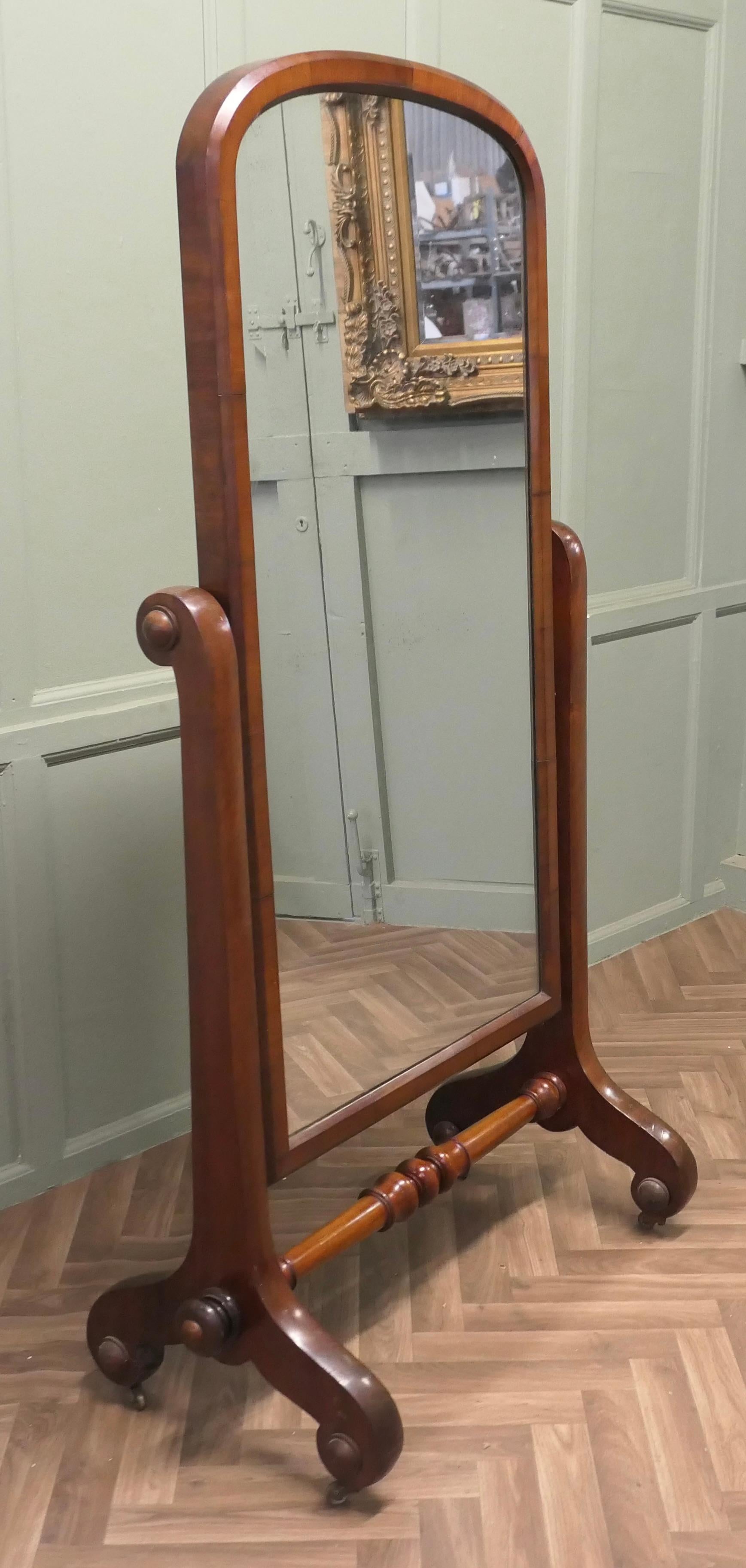 Classic Victorian Cheval Mirror or Dressing Mirror  Large Victorian Cheval For Sale 3