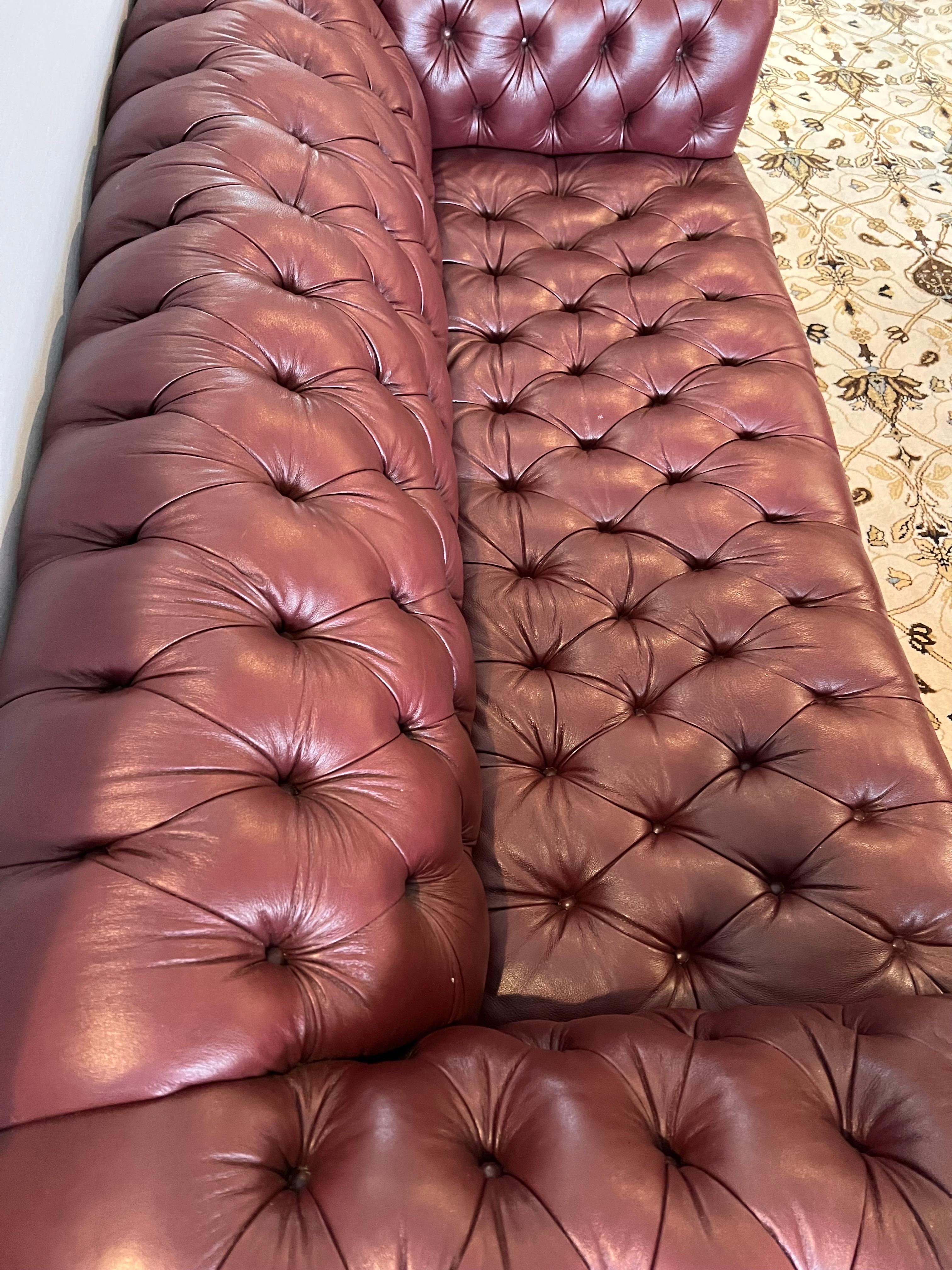 Classic Vintage Burgundy Leather Chesterfield Button Tufted Sofa 2