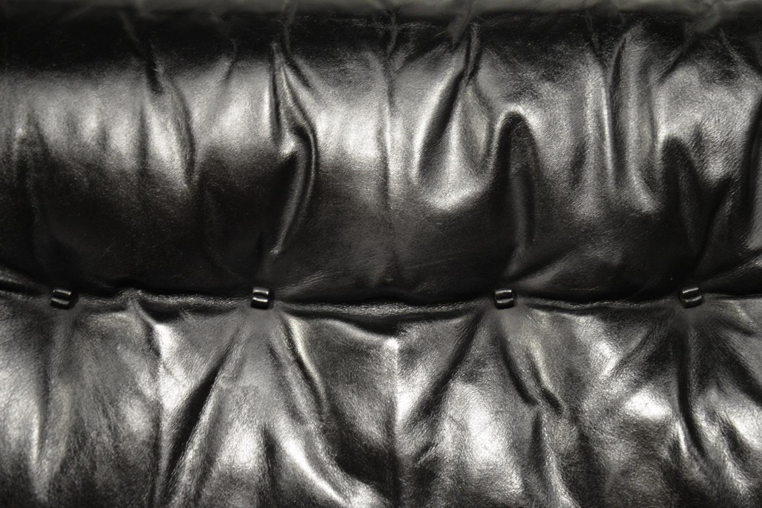 Classic Vintage De Sede 3 Seat Leather Sofa, Switzerland 1970s For Sale 8