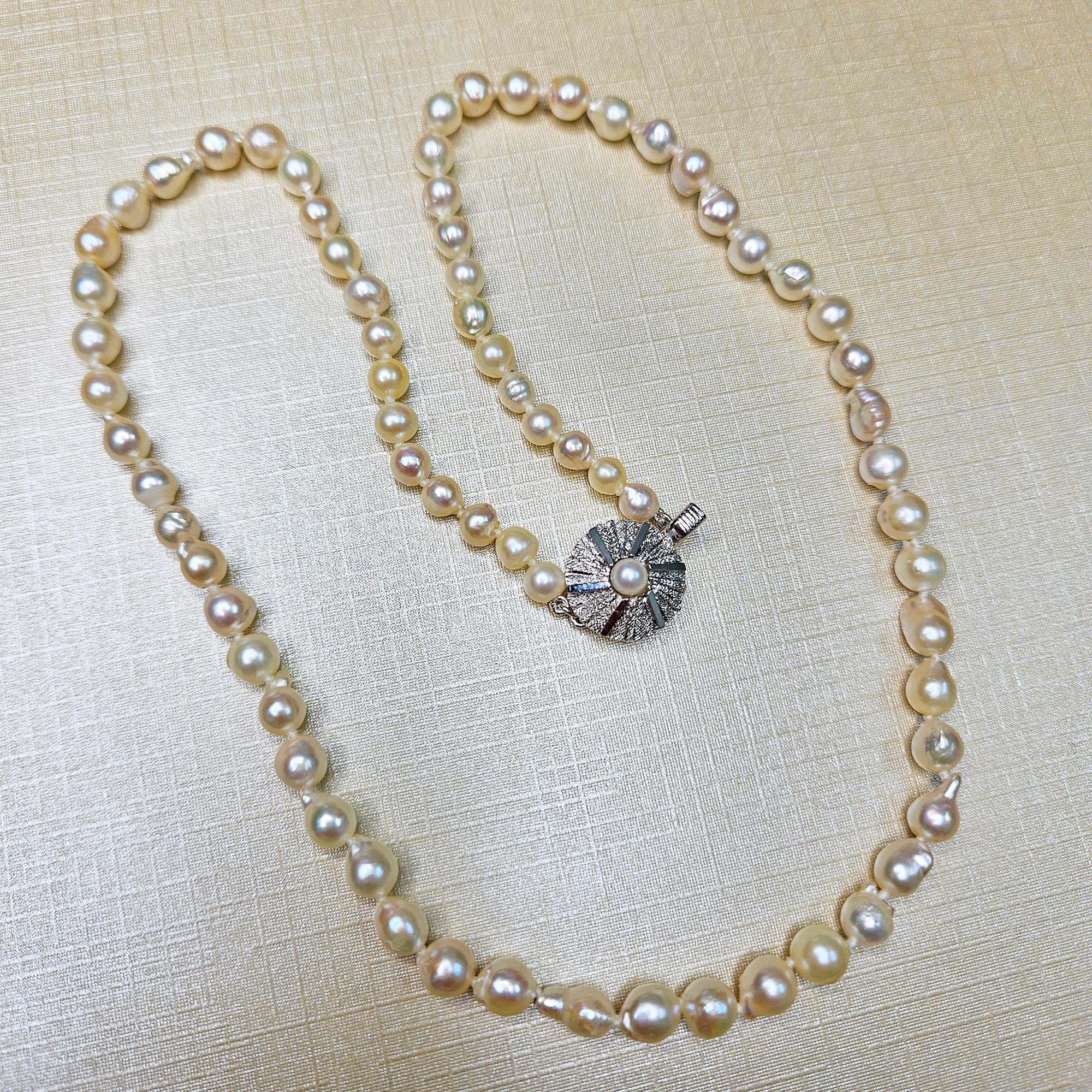 Women's Classic Vintage GIA Japanese Akoya Cultured Baroque  PEARL 18.5
