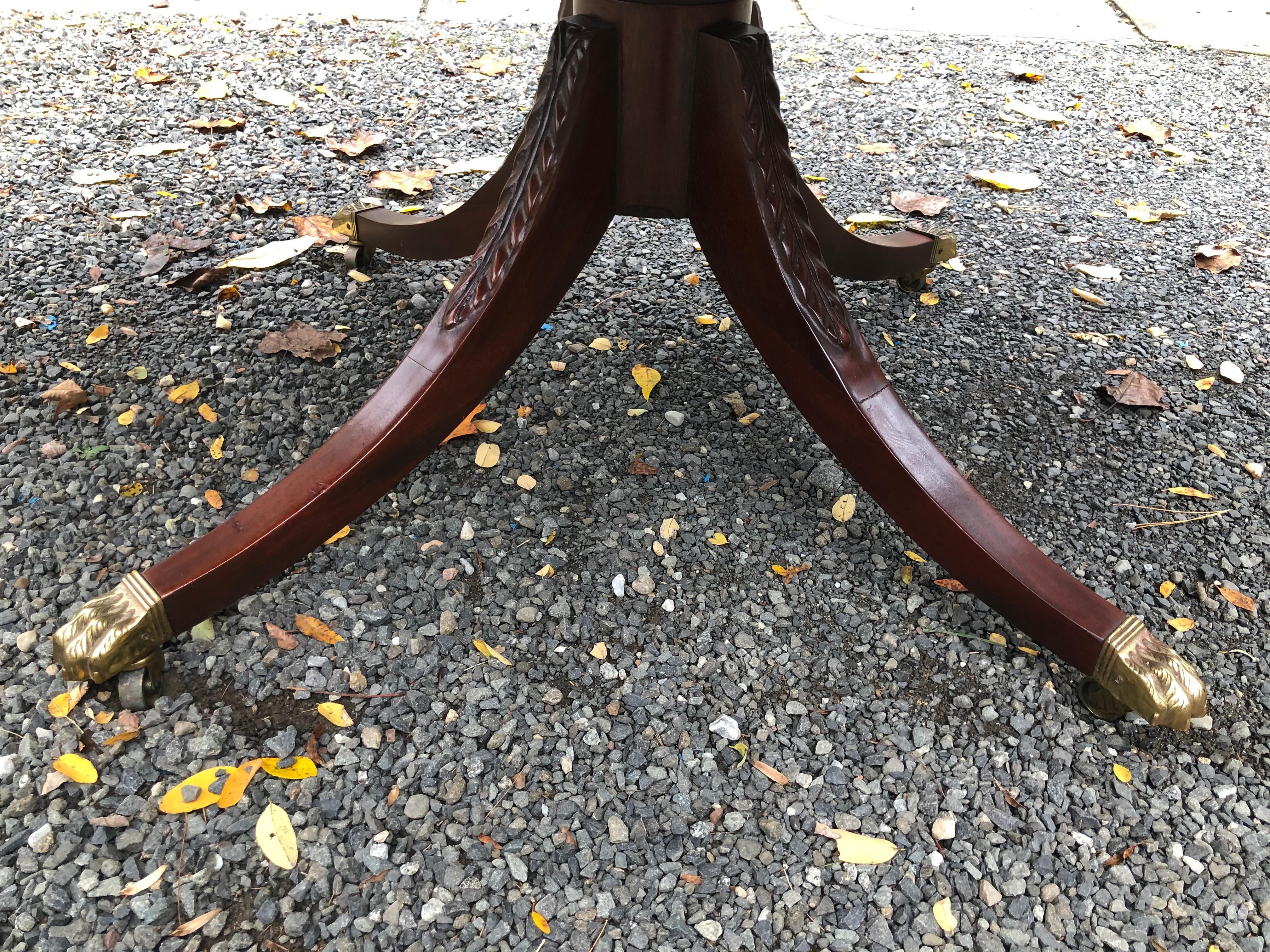 Classic Vintage Mahogany Sheraton Style Oval and Round Dining Table 2