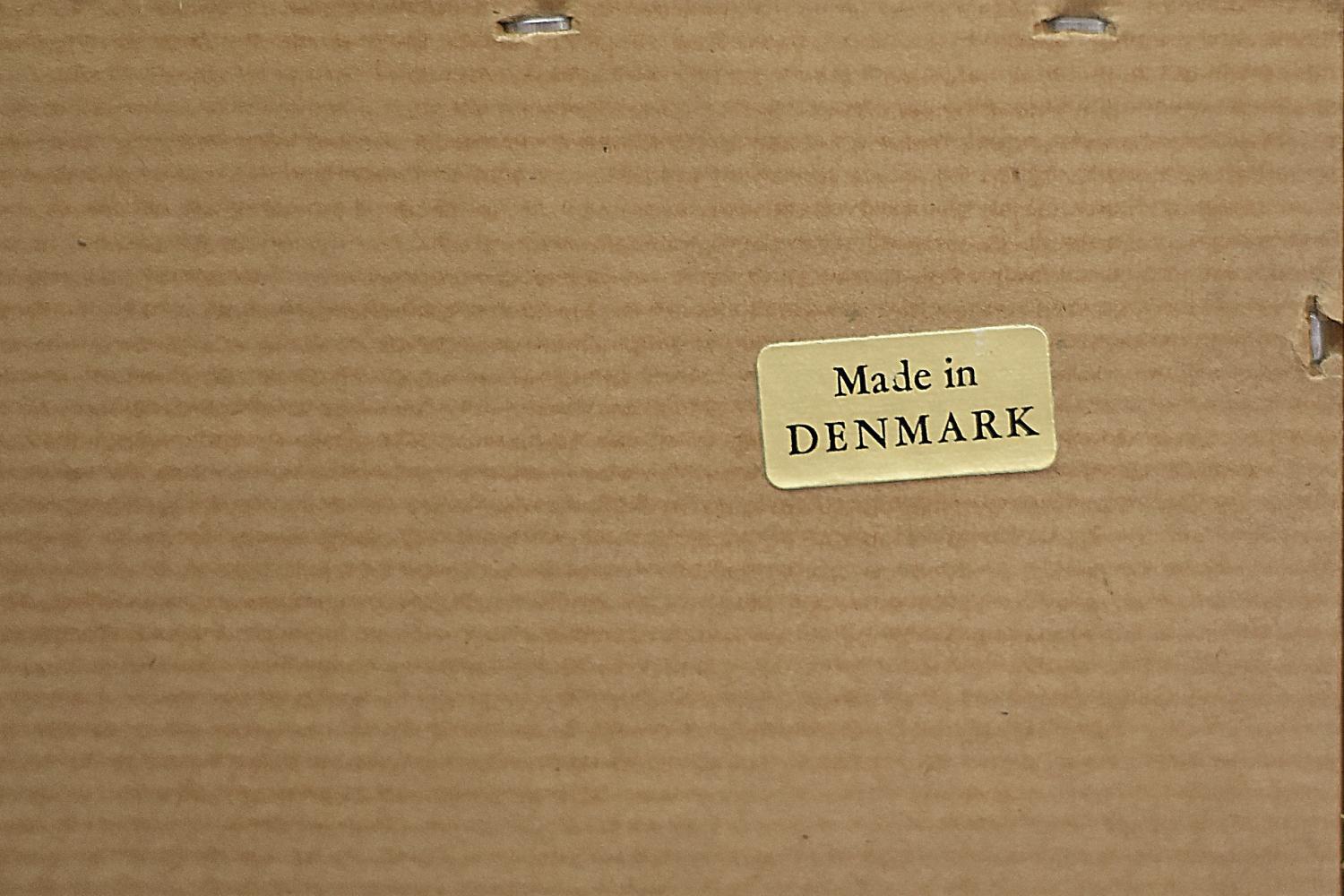Classic Vintage Midcentury Scandinavian Danish Modern Rosewood Bookcase Cabinet For Sale 5