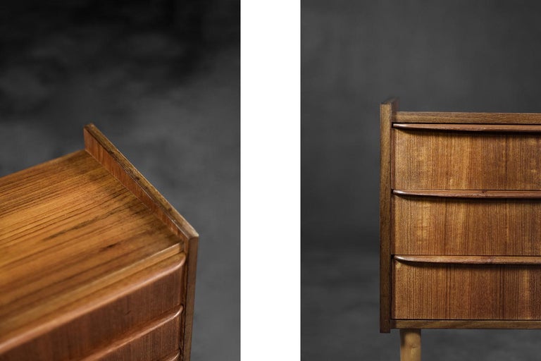 Classic Vintage Mid-Century Scandinavian Danish Modern Teak Chest of Drawers For Sale 1