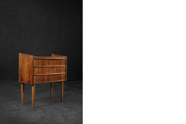 Classic Vintage Mid-Century Scandinavian Danish Modern Teak Chest of Drawers For Sale 2