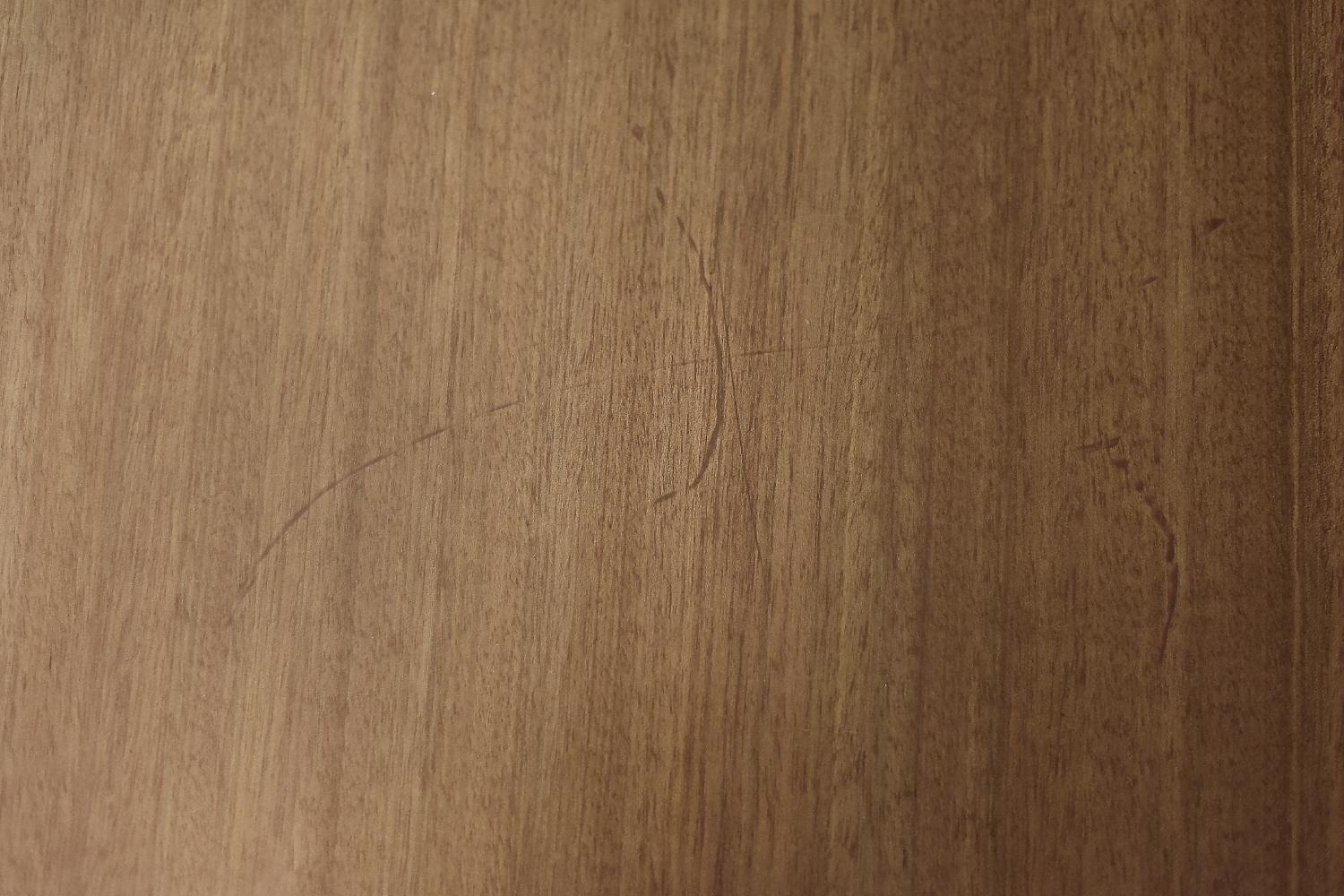 Credenza classica vintage di metà secolo, moderna scandinava, in mogano con cassetti in vendita 8