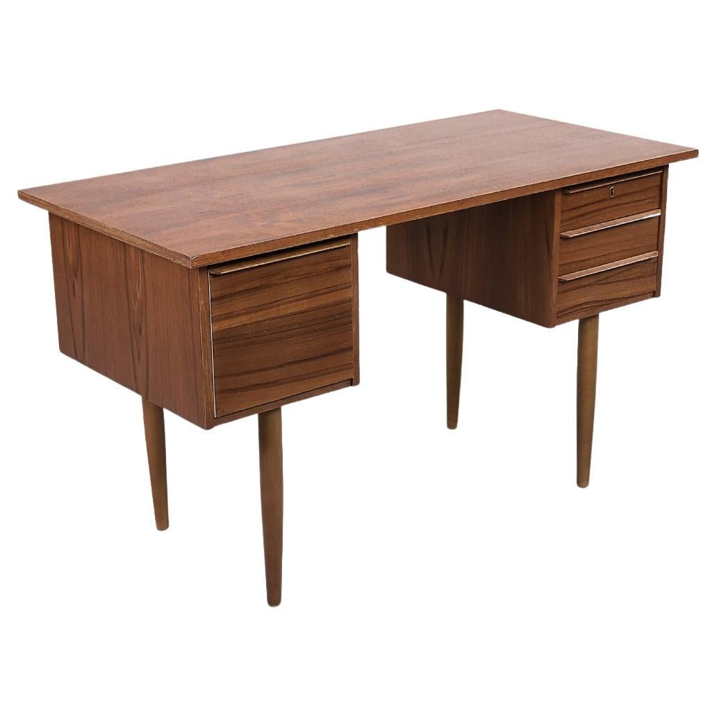 Classic Vintage Mid-Century Scandinavian Modern Teak Wood Desk with Drawers For Sale