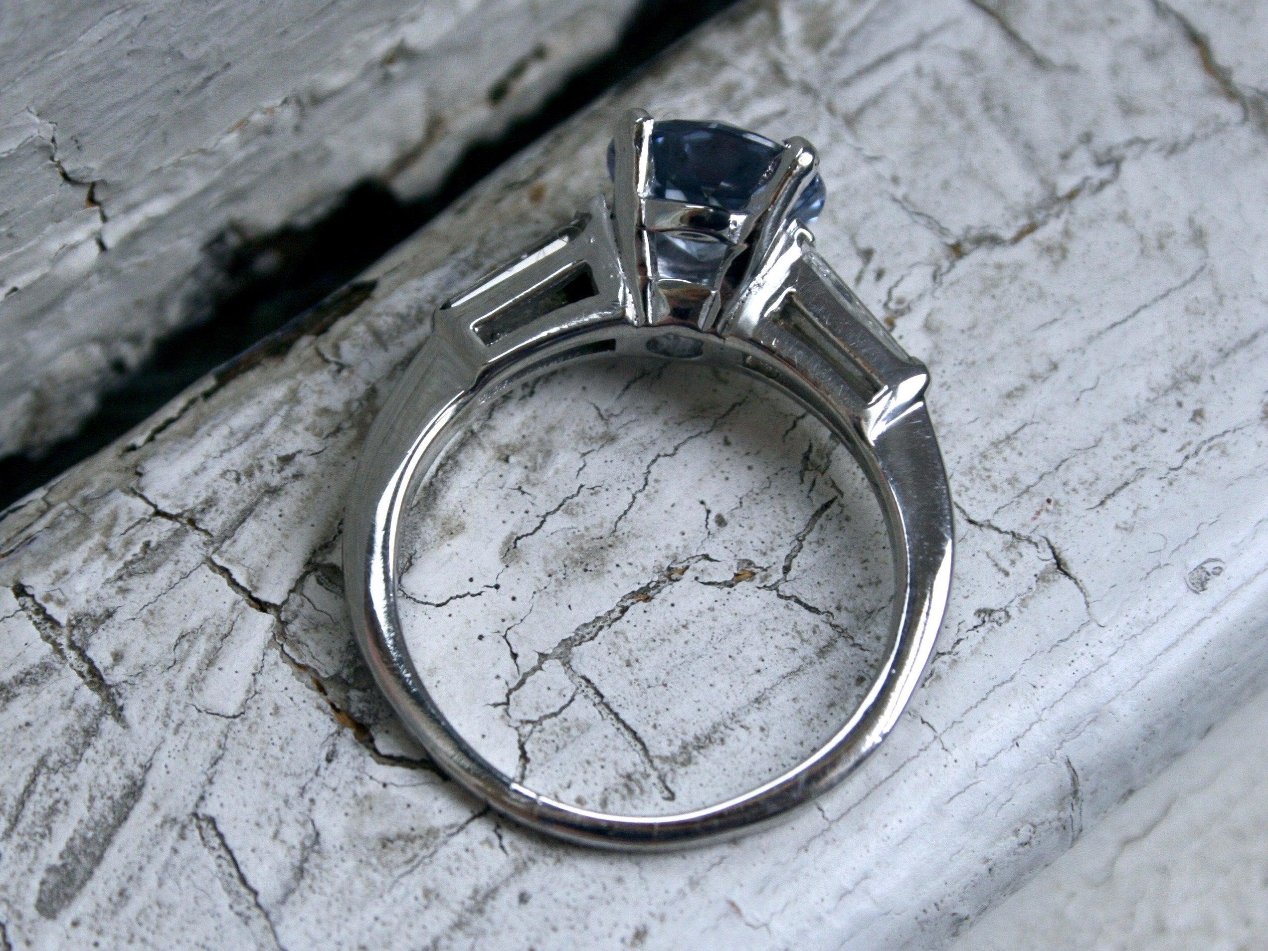 Round Cut Classic Vintage Platinum Natural Unheated Sapphire Engagement Ring