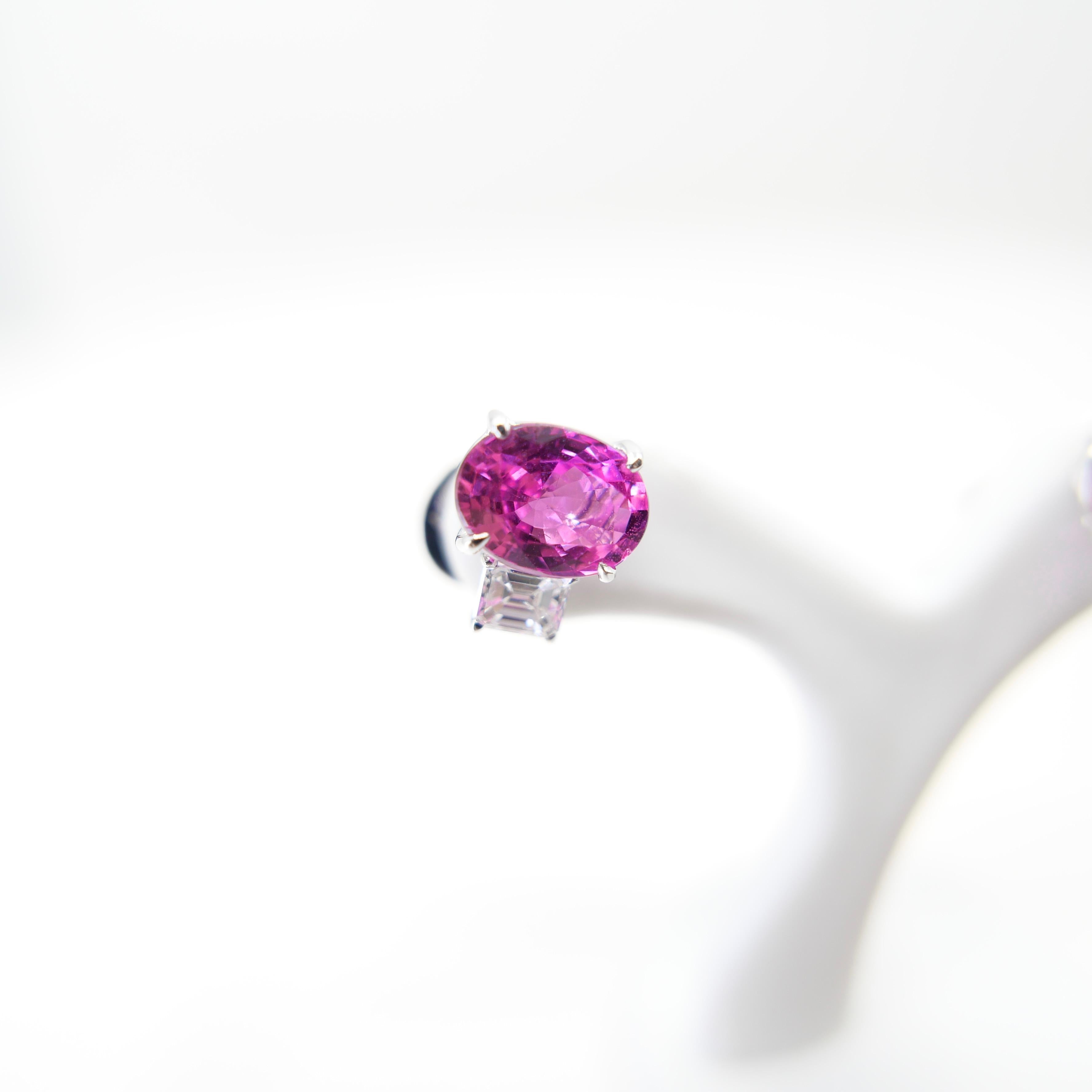 Boucles d'oreilles classiques en saphir Vivid Diamond. Classique. Une couleur folle ! en vente 1