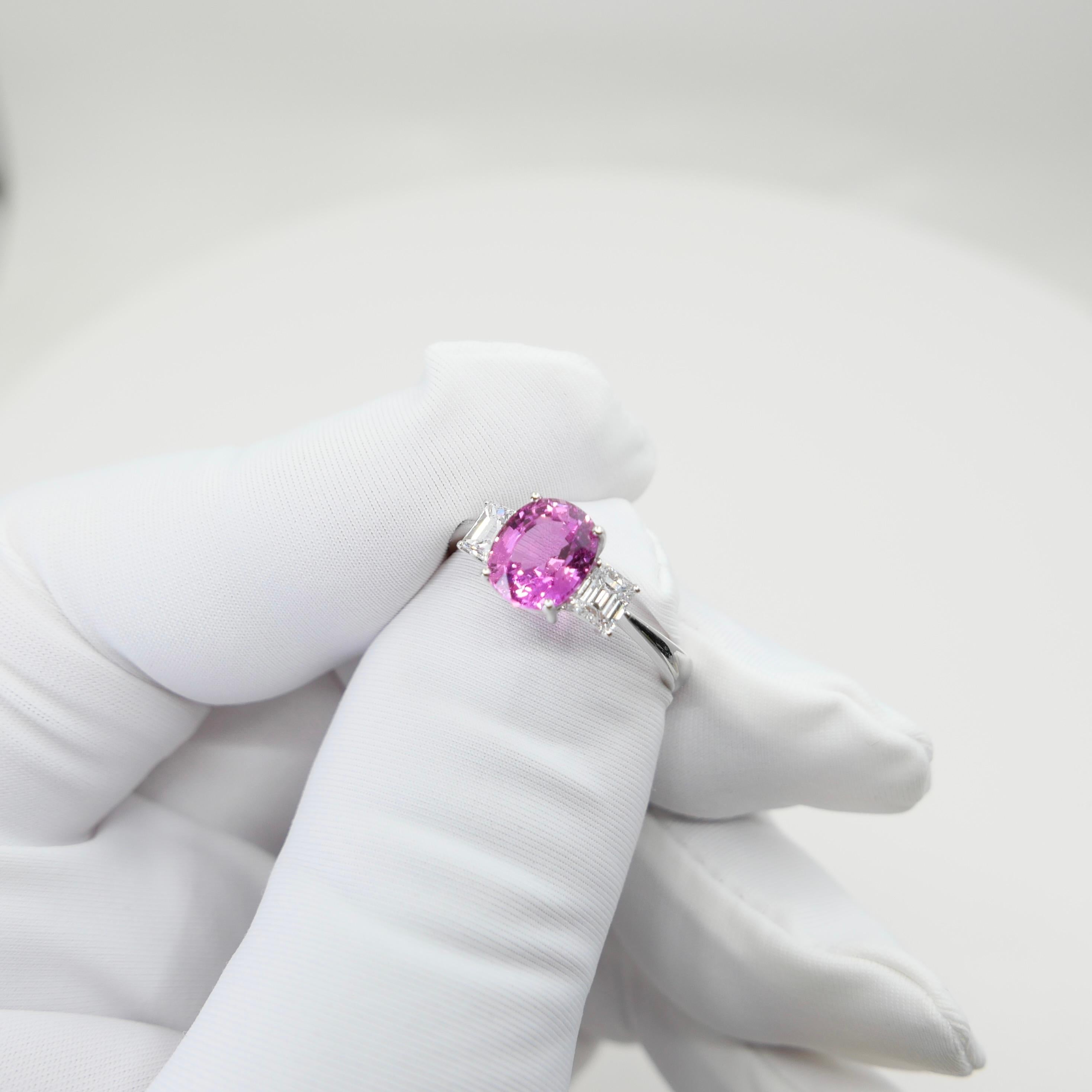 Classic Vivid Pink Sapphire & Diamond Three Stone Ring. Classic. Crazy Color! In New Condition For Sale In Hong Kong, HK