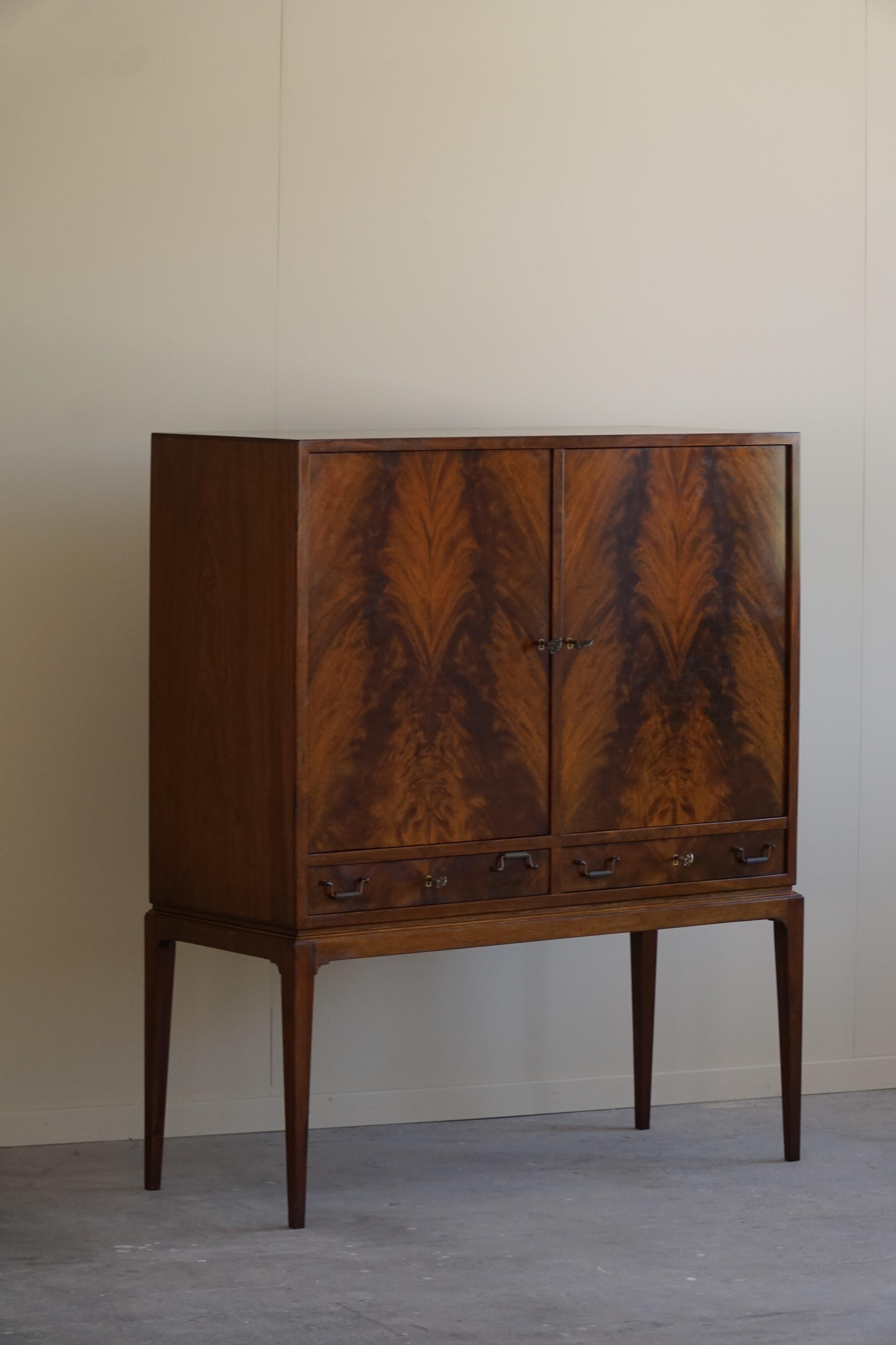 Classic Walnut Cabinet, Made by a Danish Cabinetmaker, Midcentury, 1950s For Sale 8