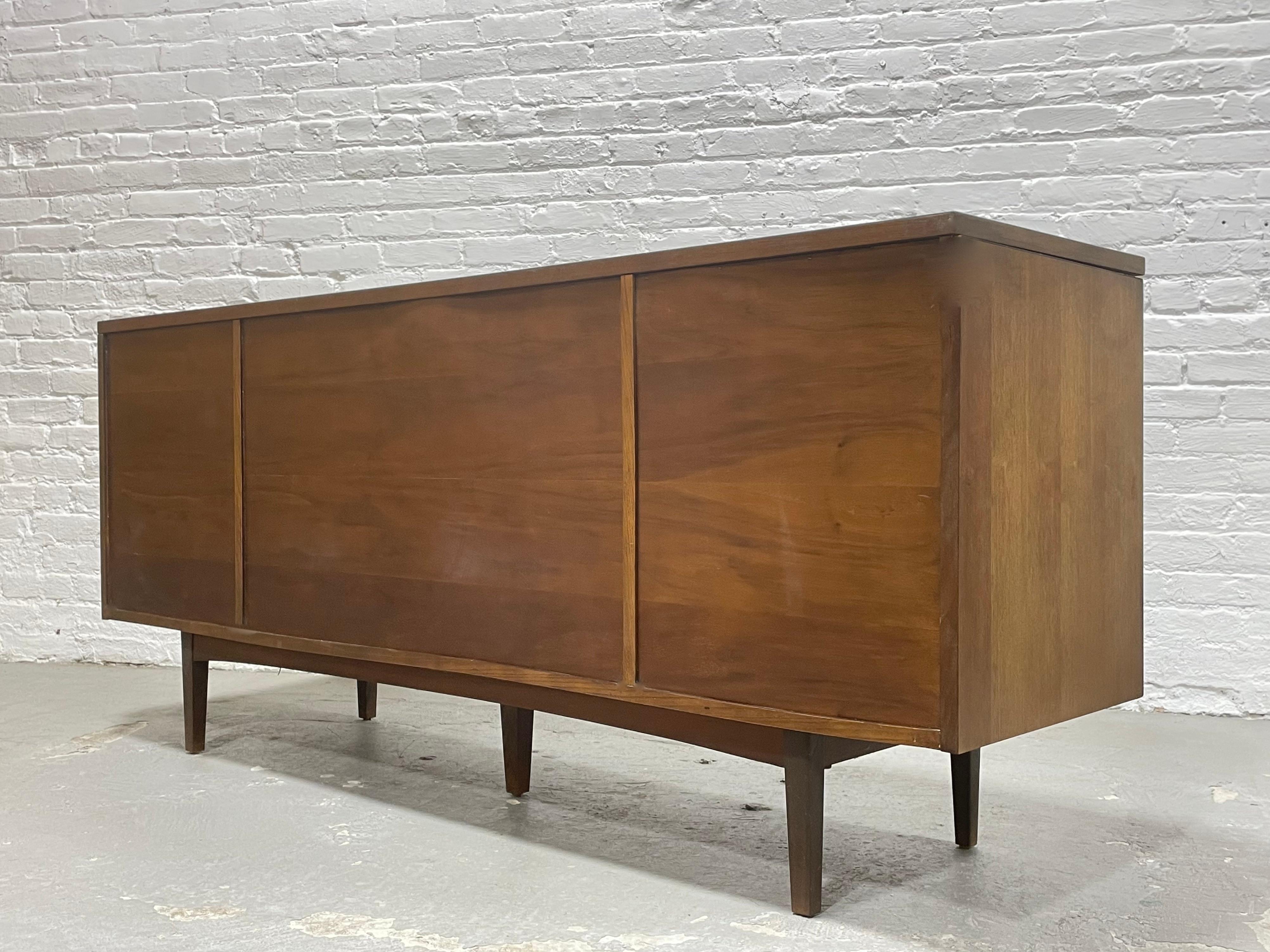 Classic WALNUT Mid Century MODERN CREDENZA / Media Stand / Sideboard by Stanley  9
