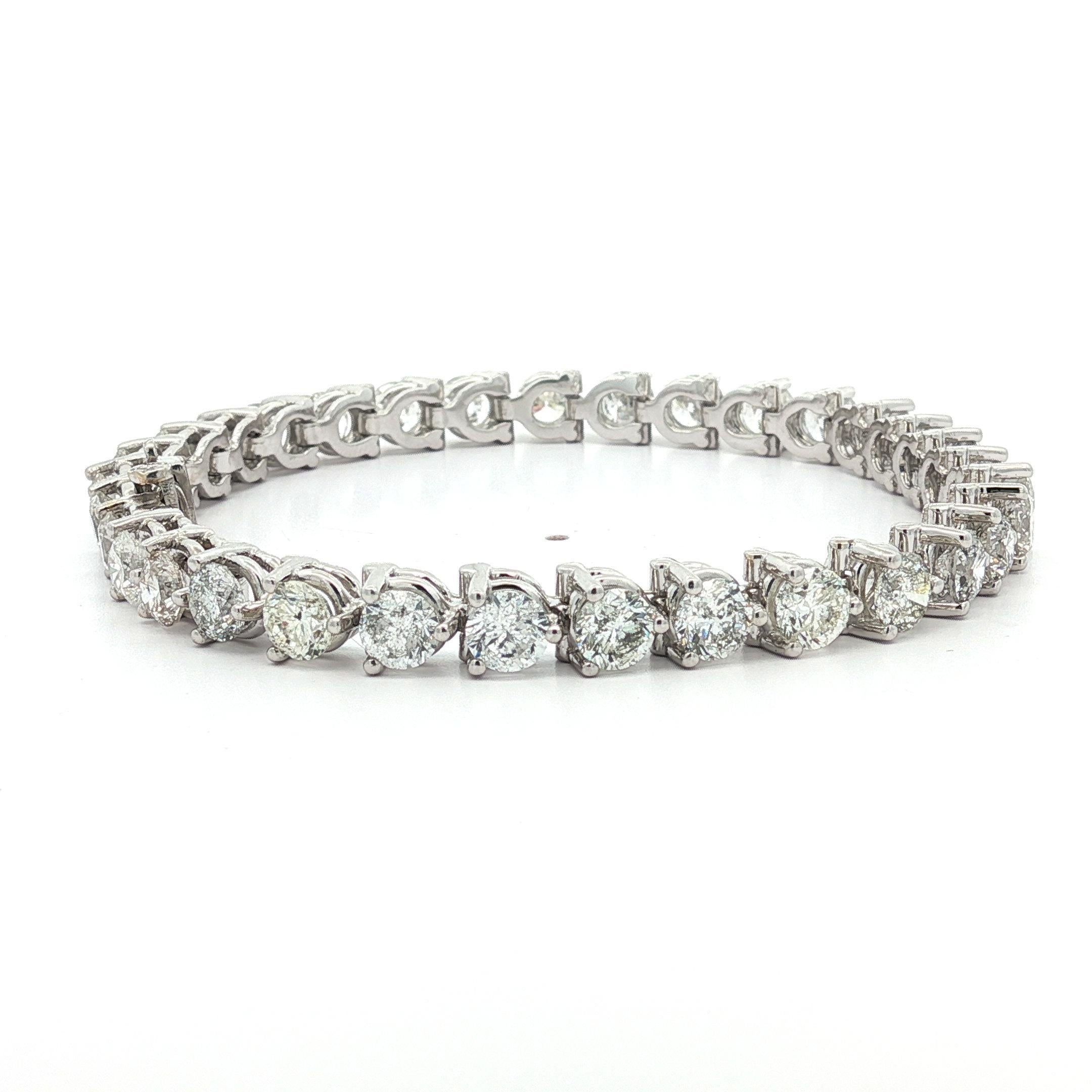 Brilliante classico in oro bianco con diamante rotondo brillante da 11 ct. in vendita 1