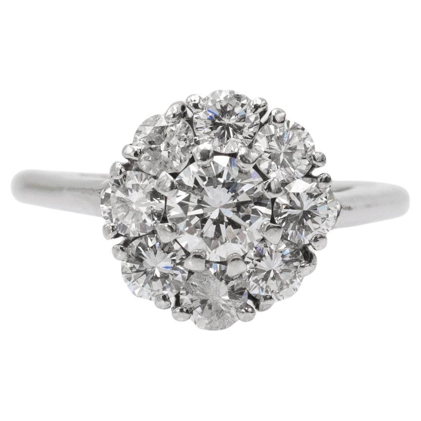 Klassischer Weißgoldring mit Diamanten 1,68ct im Angebot