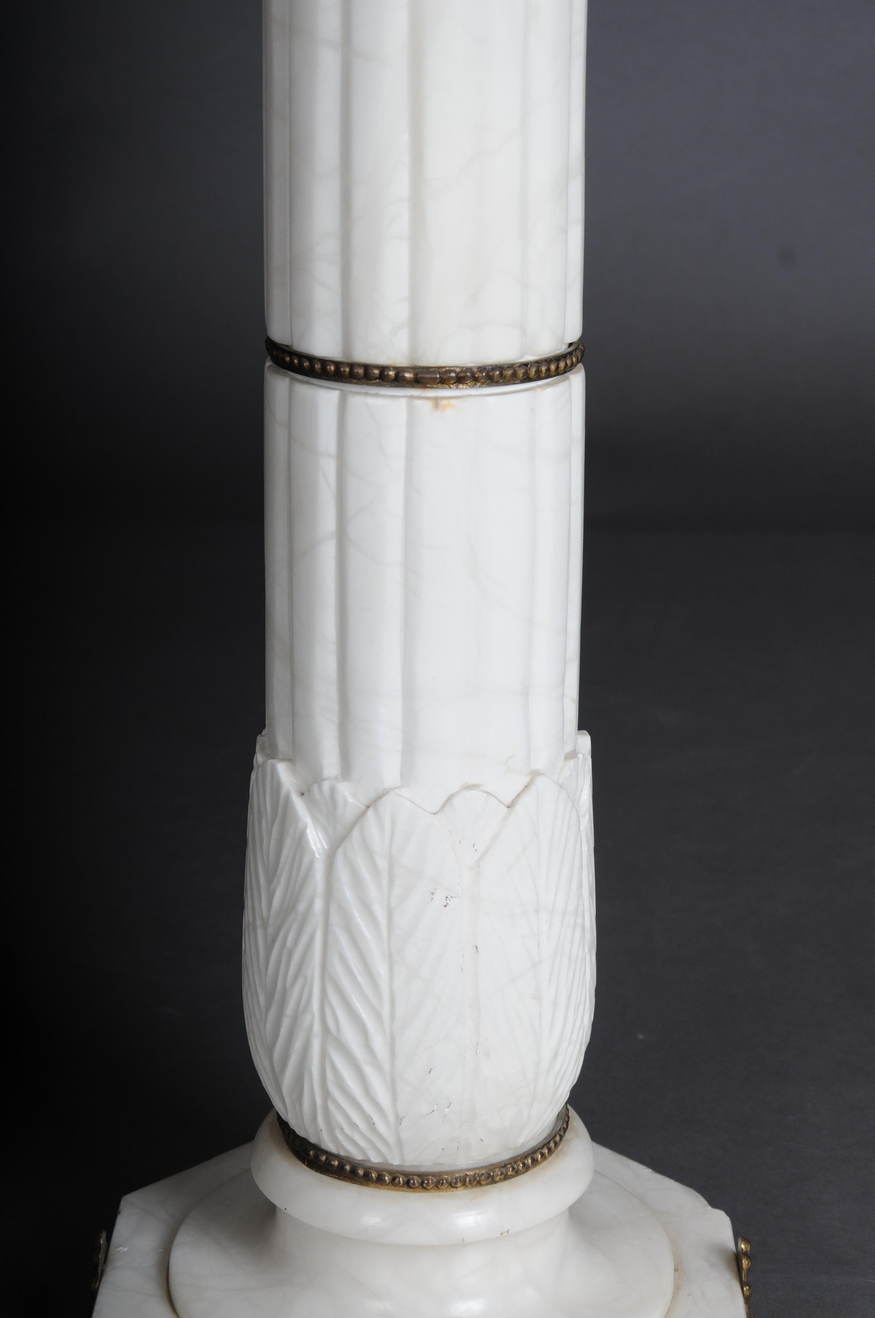 Classic White Marble Column, 20th Century For Sale 1
