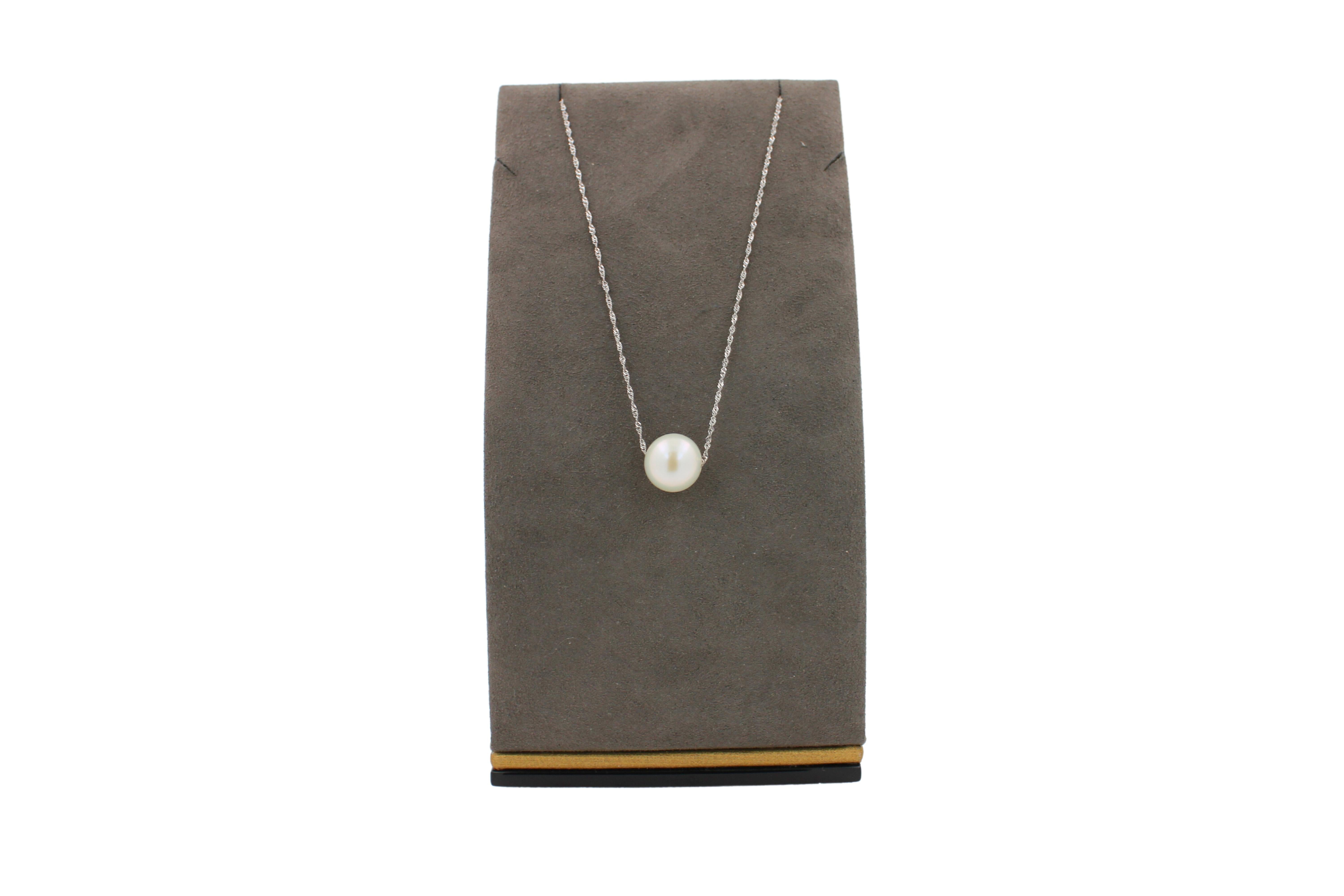 Mixed Cut Classic White Pearl 14 Karat White Gold Dainty Chain Pendant Charm Necklace For Sale