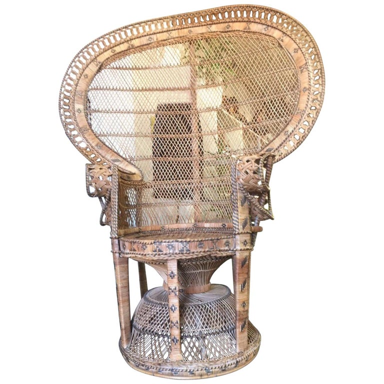 Classic Wicker Emanuelle Peacock Chair, 1970 For Sale at 1stDibs