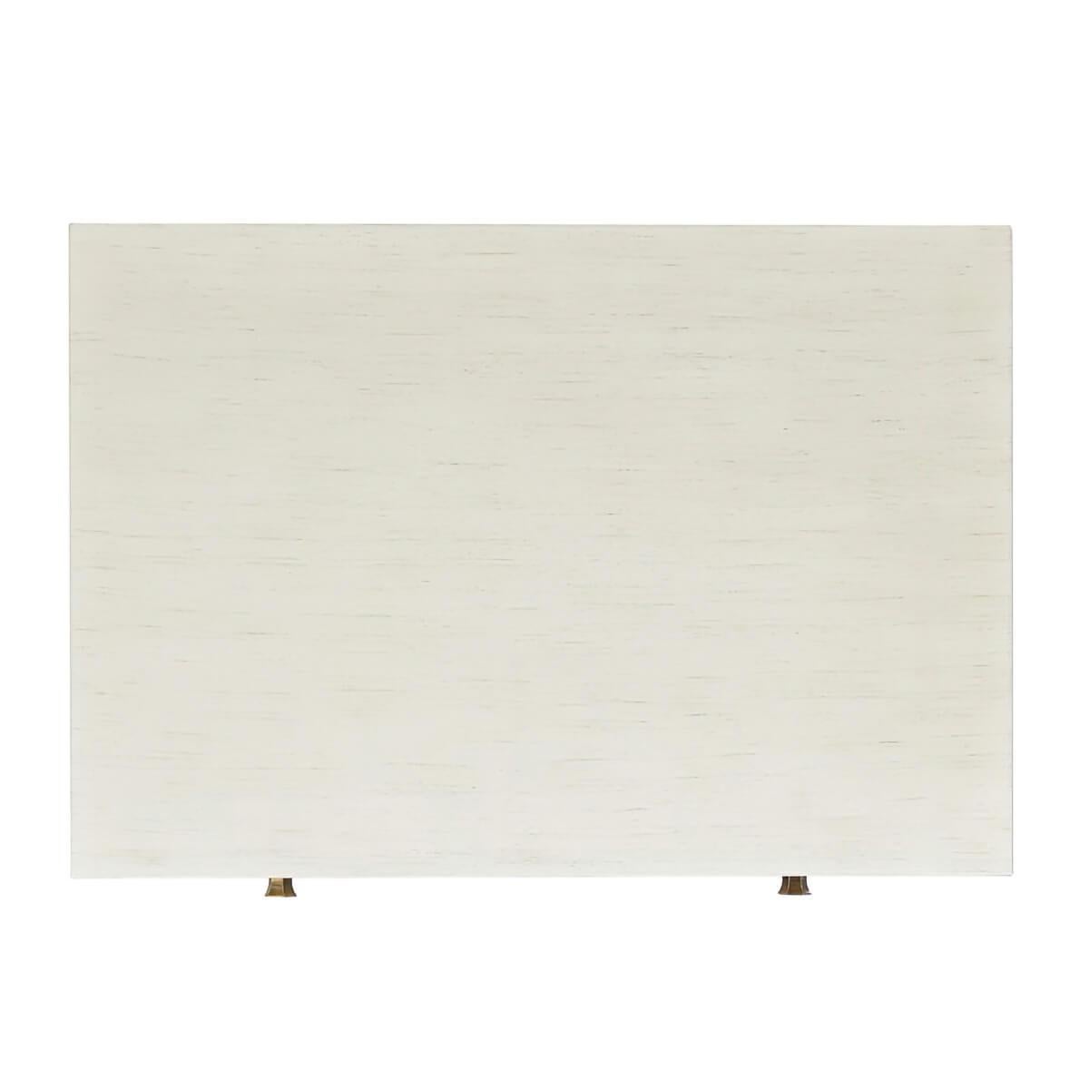 Rustique Table d'appoint large classique, blanc rustique en vente