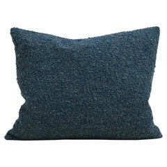 Almohada Bouclé Clásica Mezcla de Lana y Lino en Azul 60x50 cm.
