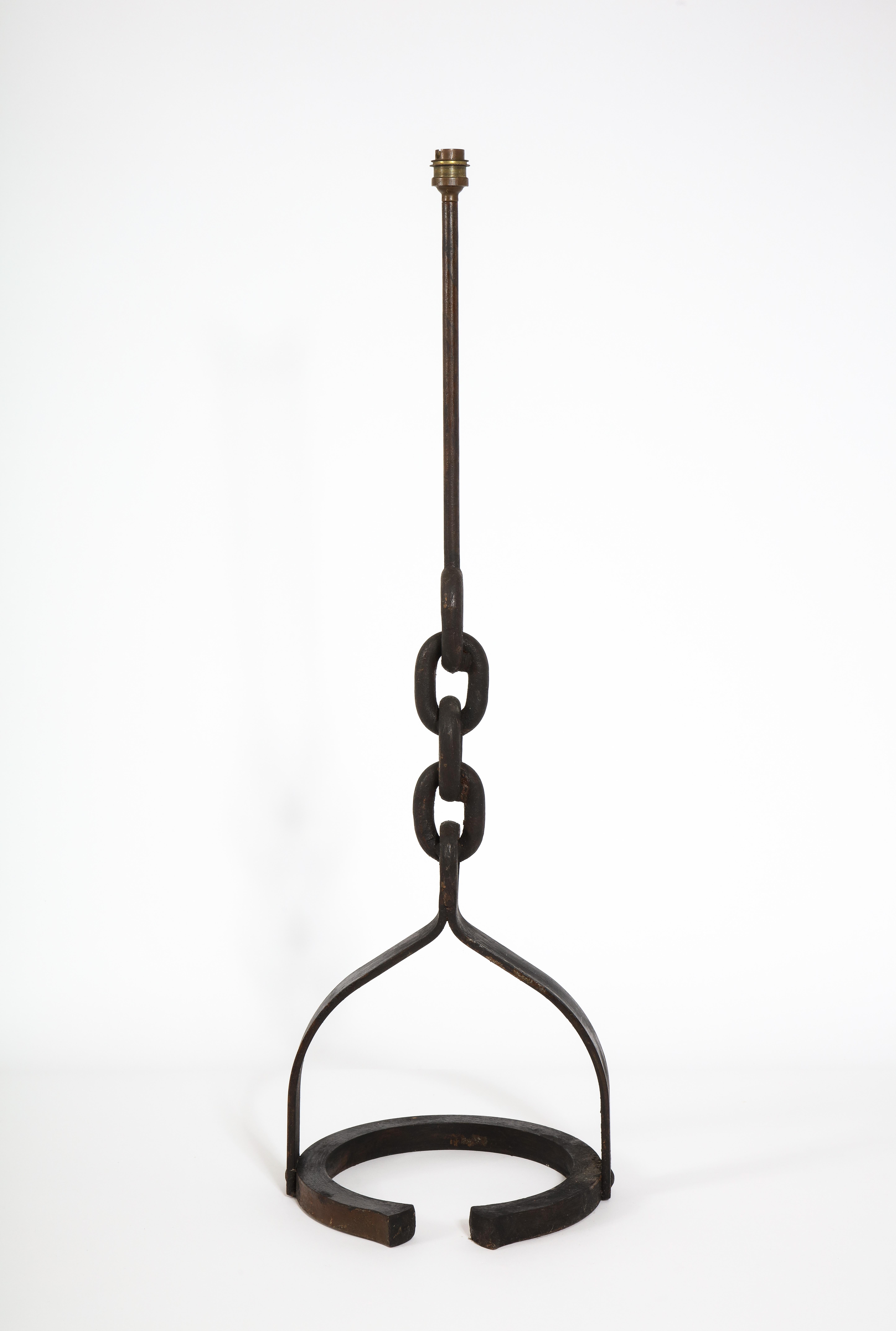 20th Century Classic Wrought Iron Chain Motif Table Lamp, France 1960's For Sale