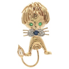 Classic Yellow Gold Diamond Sapphire & Emerald Whimsical Lion Cat Pin Brooch
