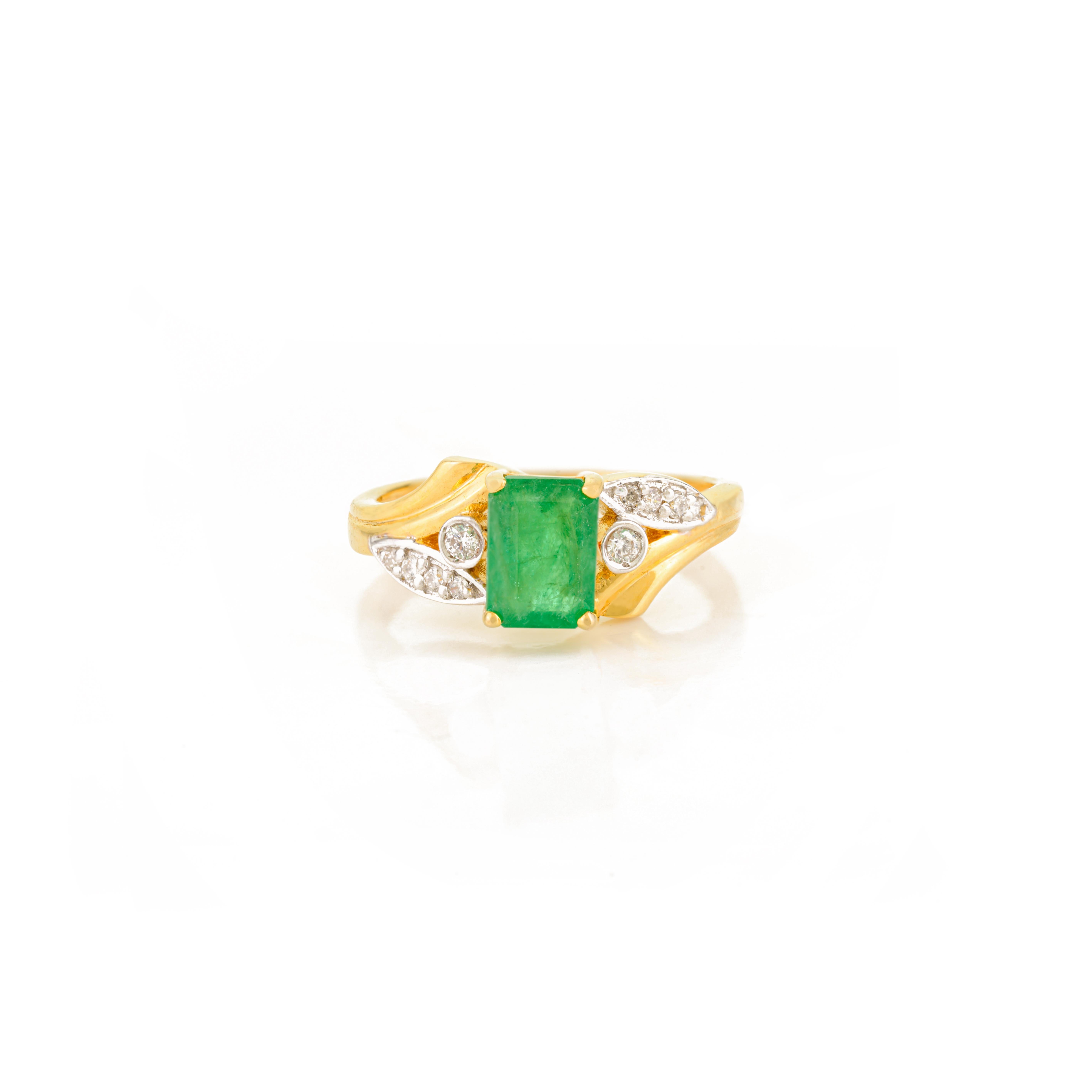 Im Angebot: Classic Zambian Emerald & Diamond Wedding Ring in 18k Solid Yellow Gold For Her () 7