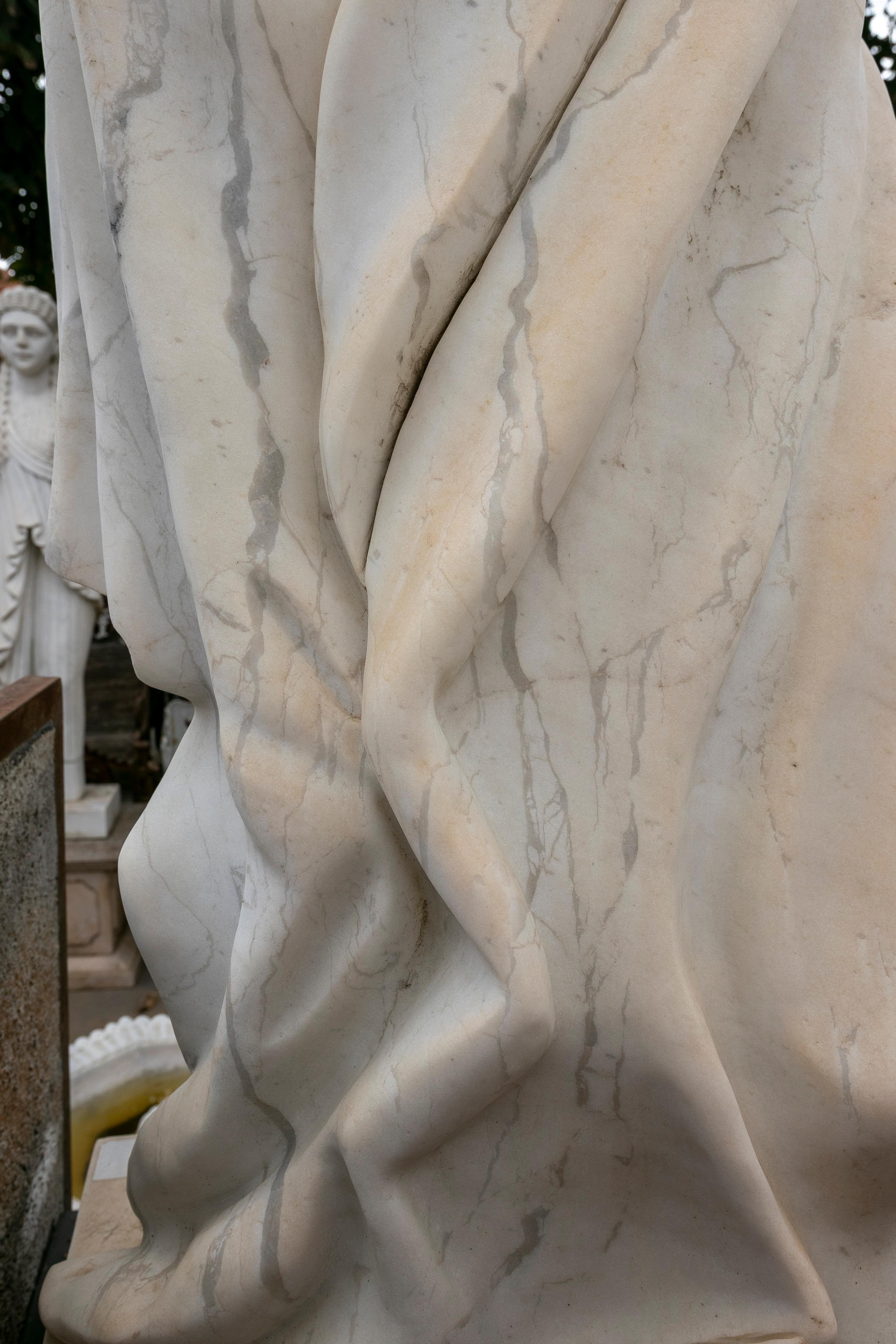 Sculpture classique espagnole d'homme en marbre blanc de Carrare, sculptée à la main, années 1990 en vente 5