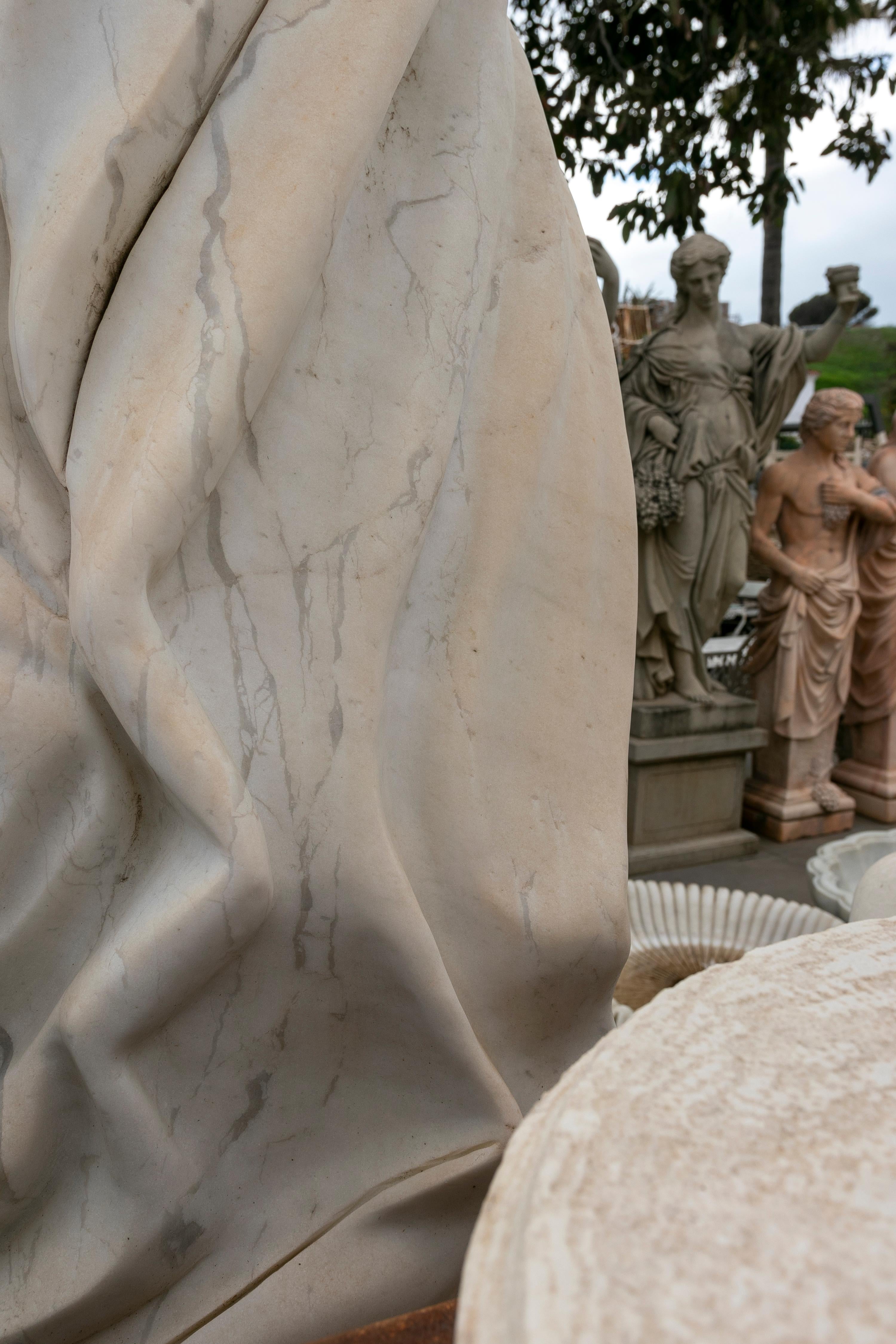 Sculpture classique espagnole d'homme en marbre blanc de Carrare, sculptée à la main, années 1990 en vente 6