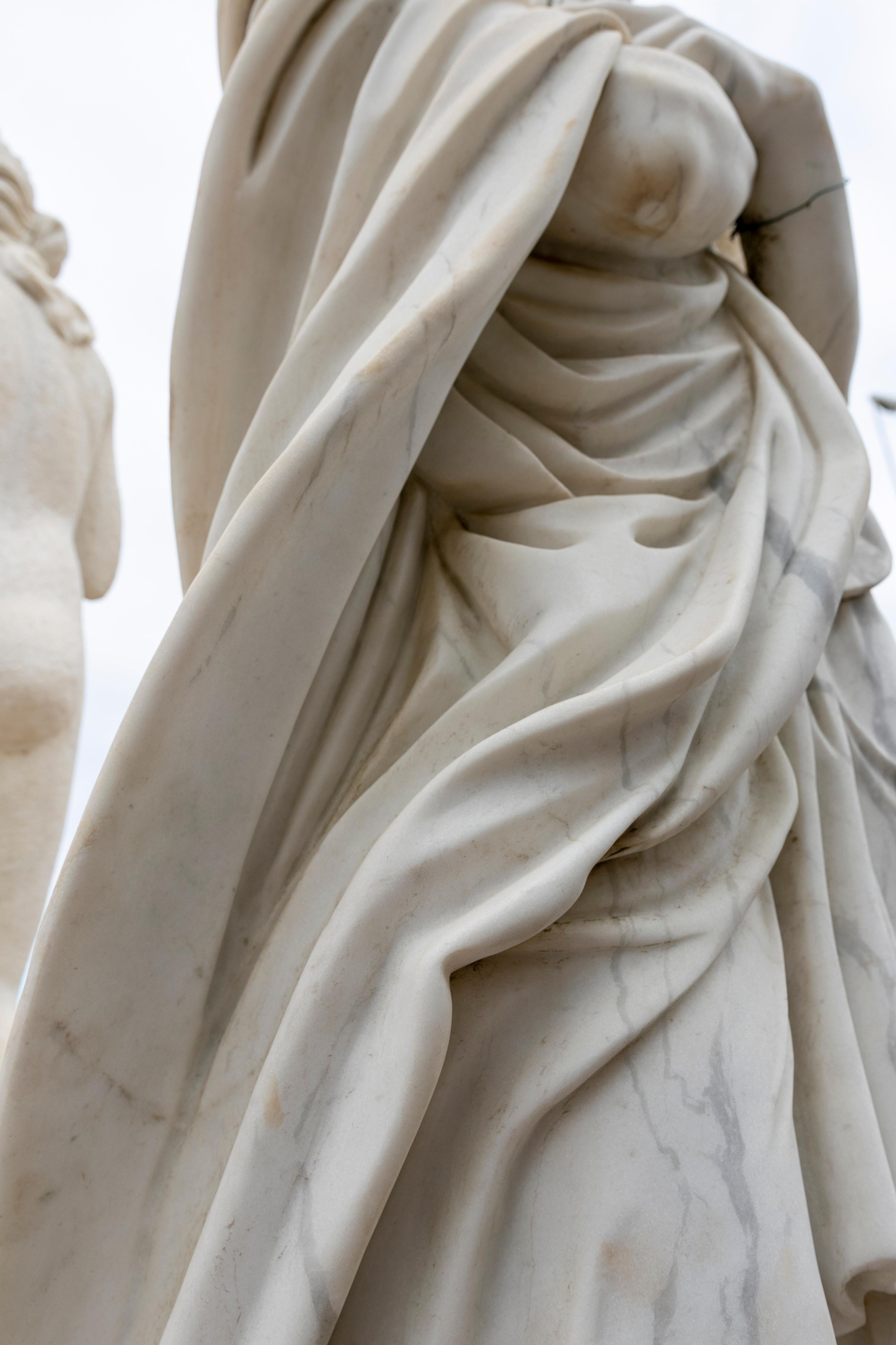 Sculpture classique espagnole d'homme en marbre blanc de Carrare, sculptée à la main, années 1990 en vente 10