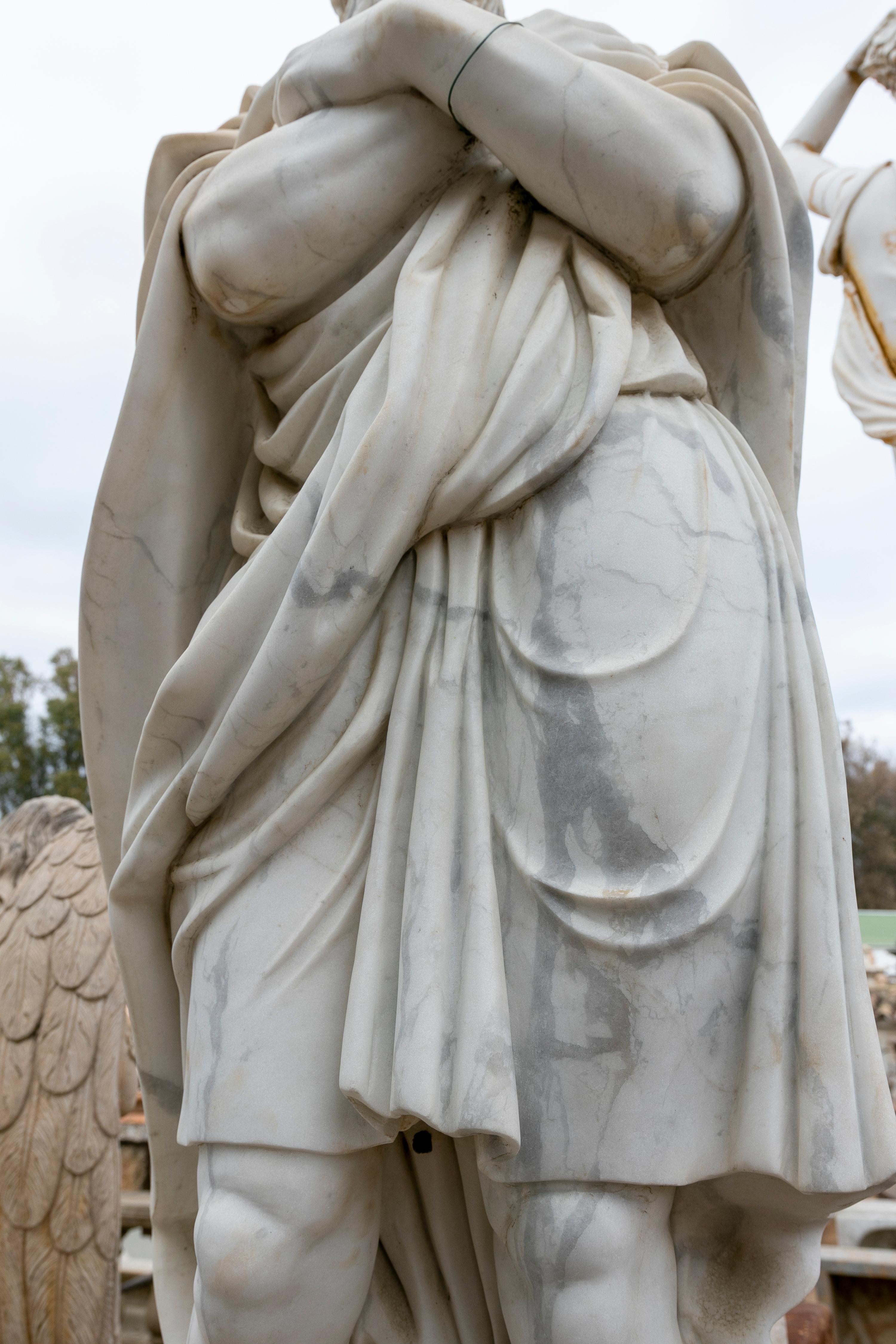 Sculpture classique espagnole d'homme en marbre blanc de Carrare, sculptée à la main, années 1990 Bon état - En vente à Marbella, ES