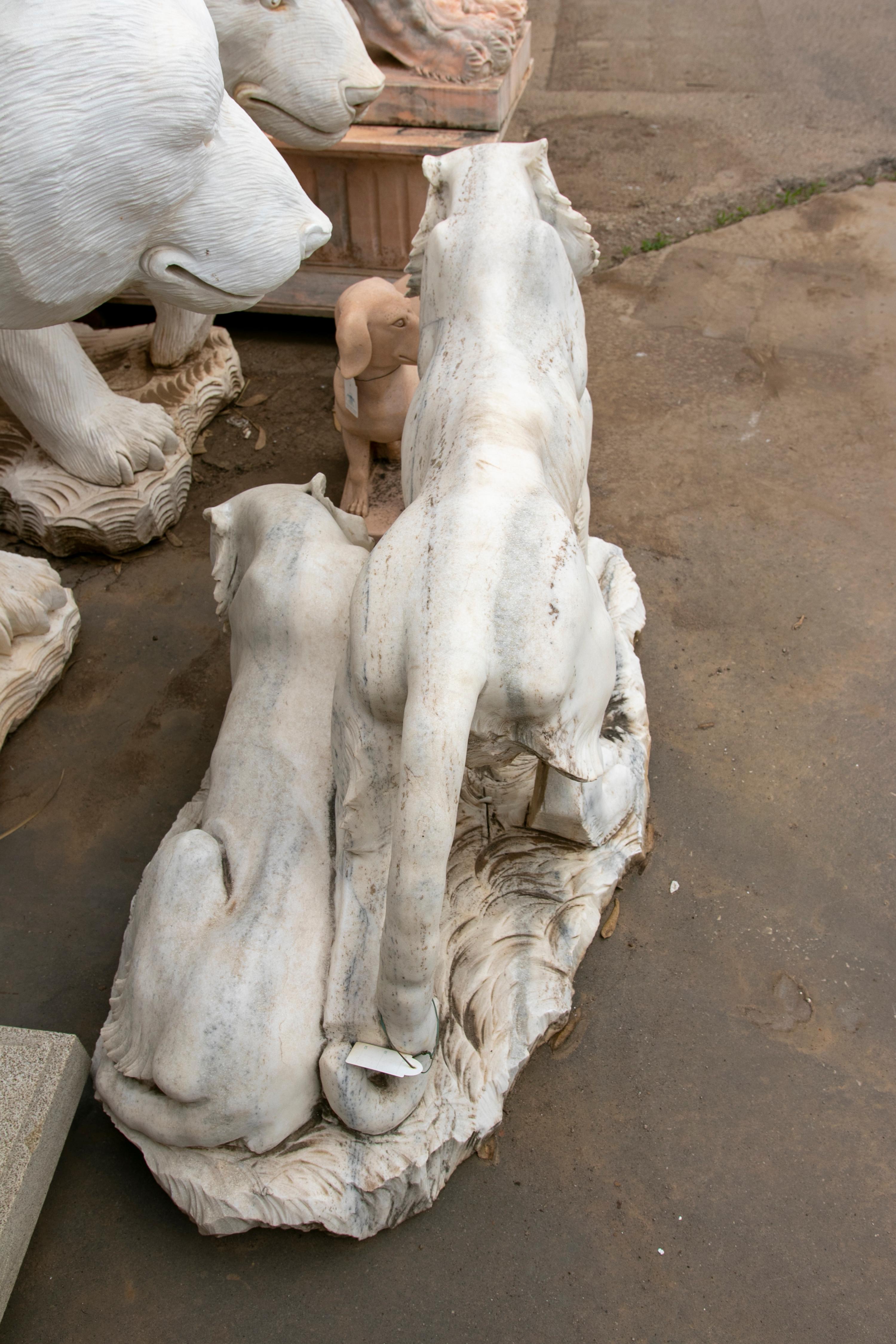 Classical 1990s Spanish Hand Carved Macael White Marble Sculpture of Two Tigers For Sale 2