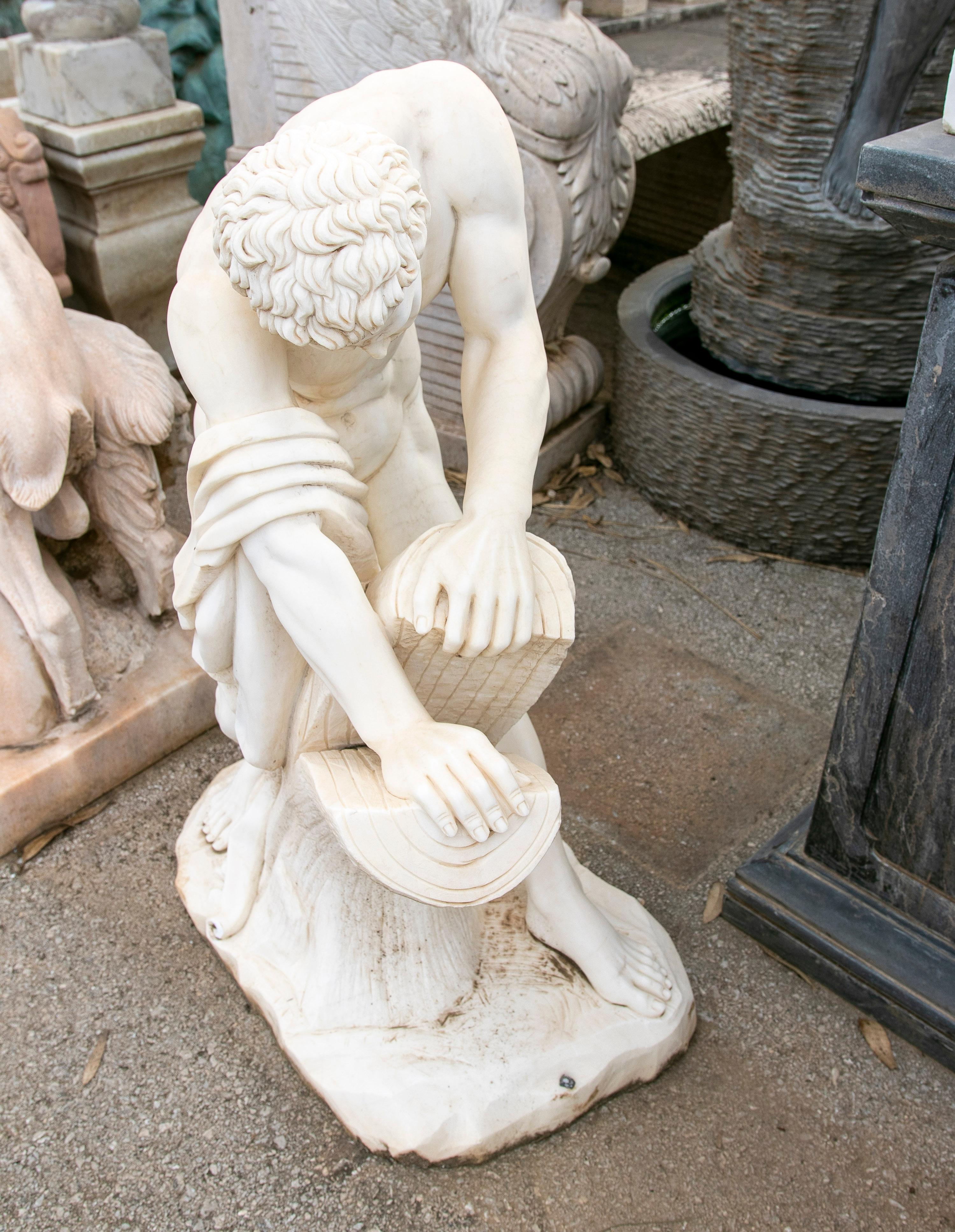 Sculpté à la main Classic 1990 Statue espagnole de Milo de Croton sculptée à la main d'après Edme Dumont en vente