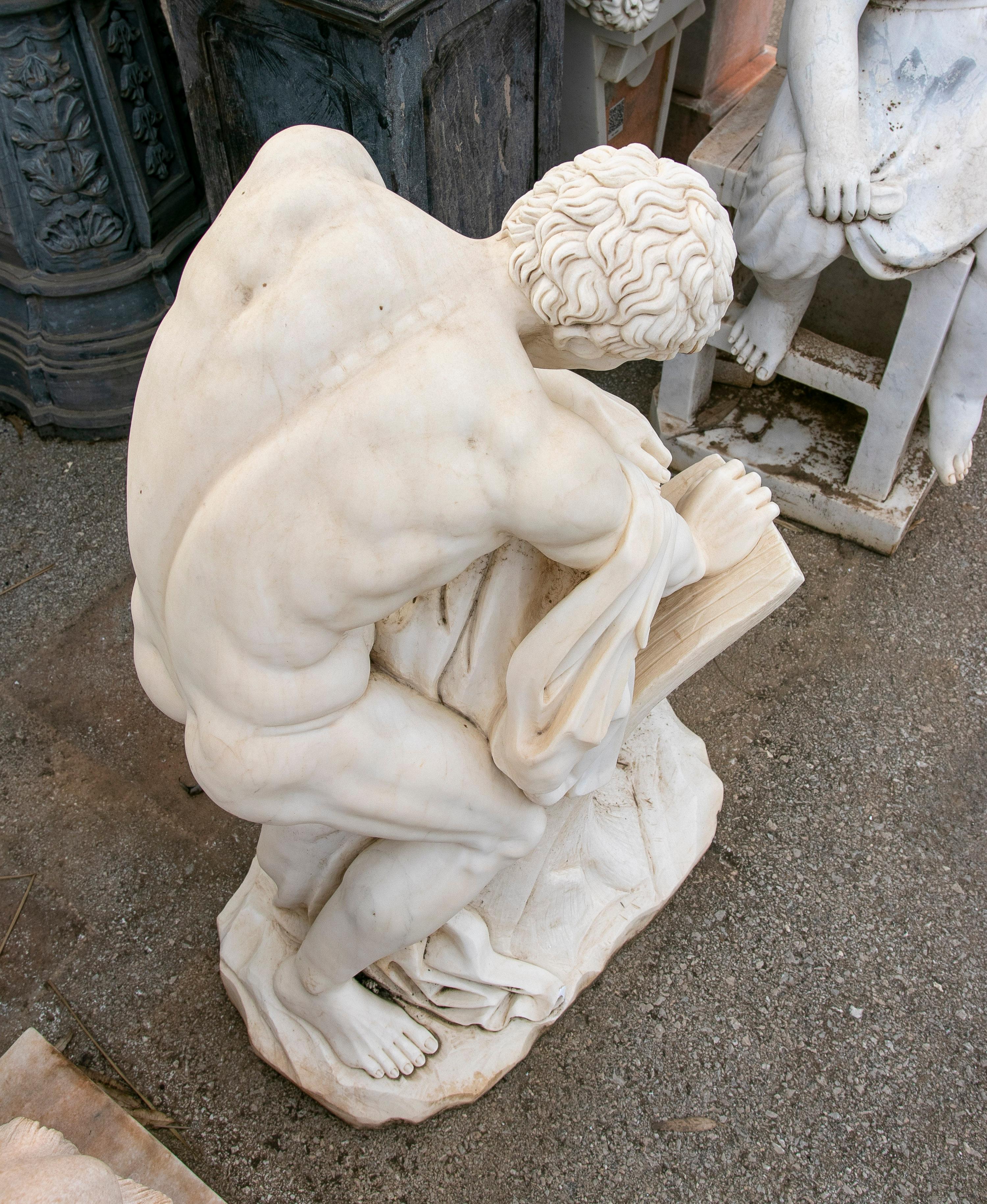 Classic 1990 Statue espagnole de Milo de Croton sculptée à la main d'après Edme Dumont en vente 2
