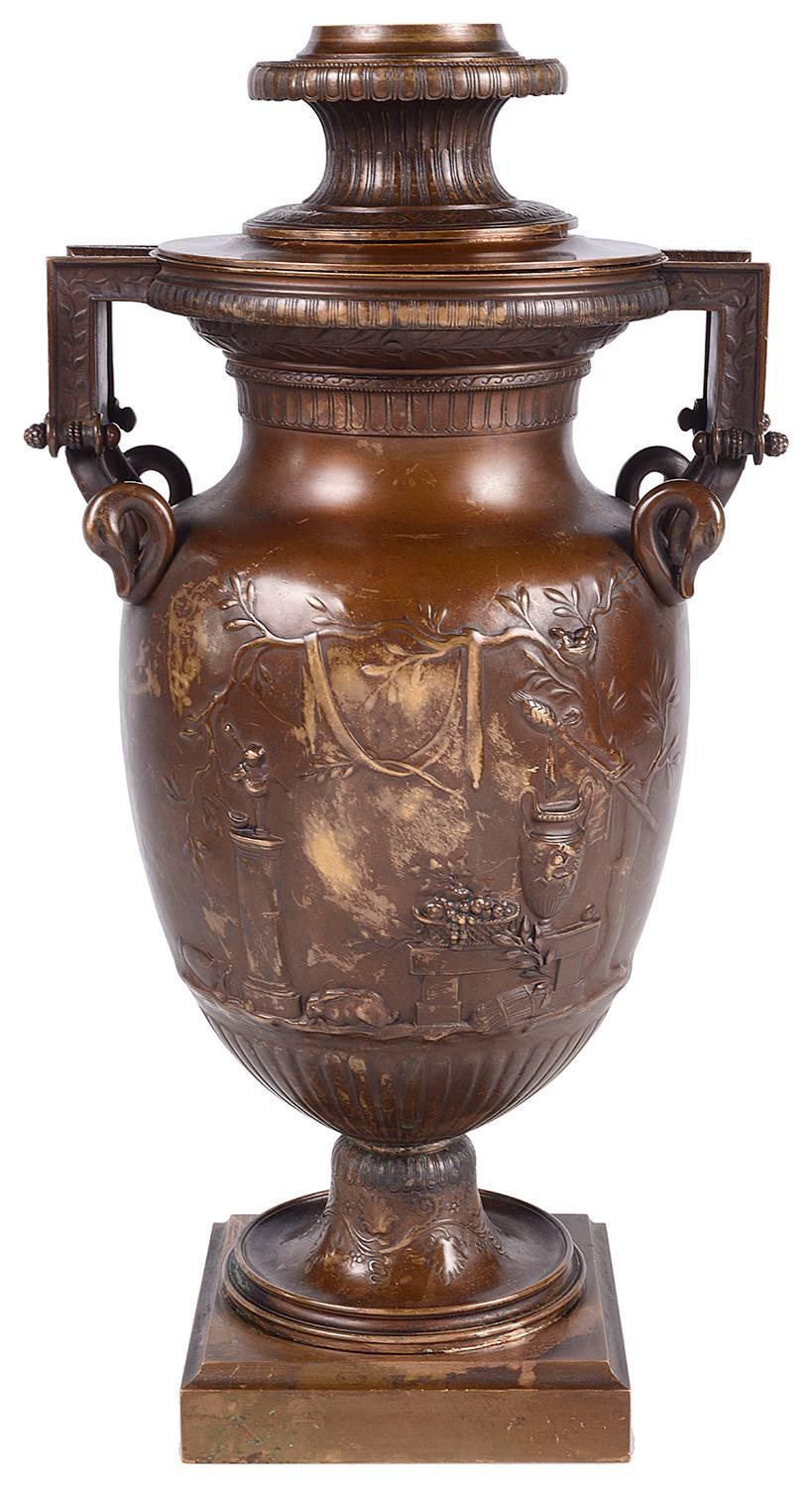 Greco Roman Classical 19th Century Bronze Lamp For Sale