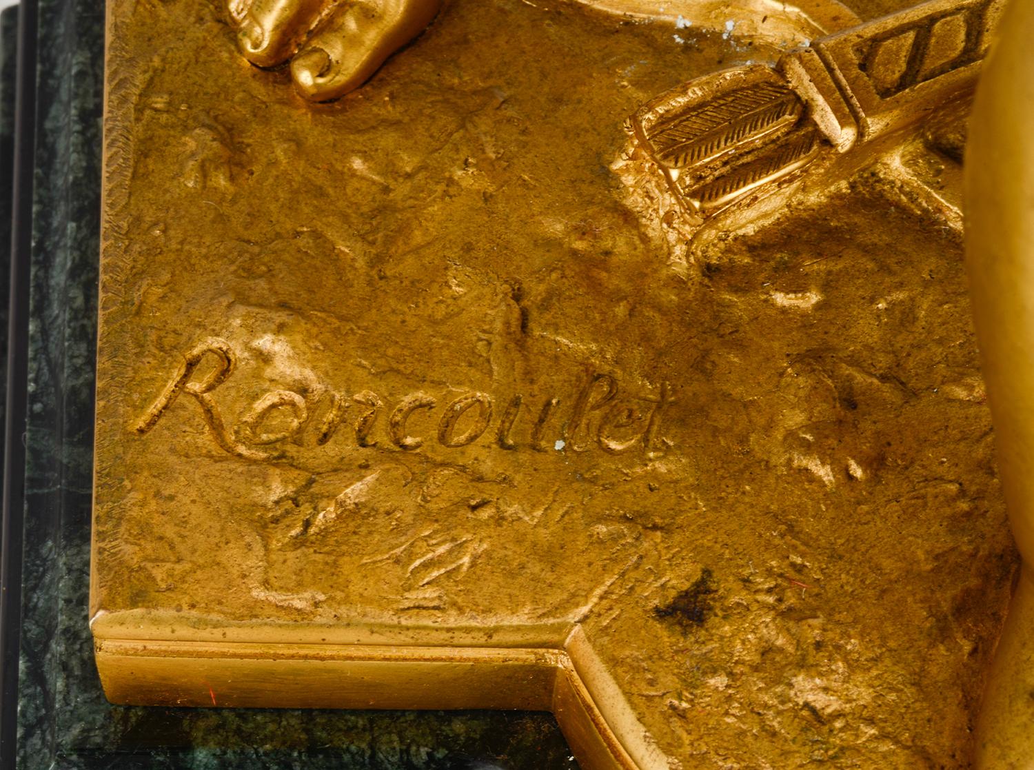 Français Groupe classique de chérubins jouant en bronze doré du 19ème siècle en vente