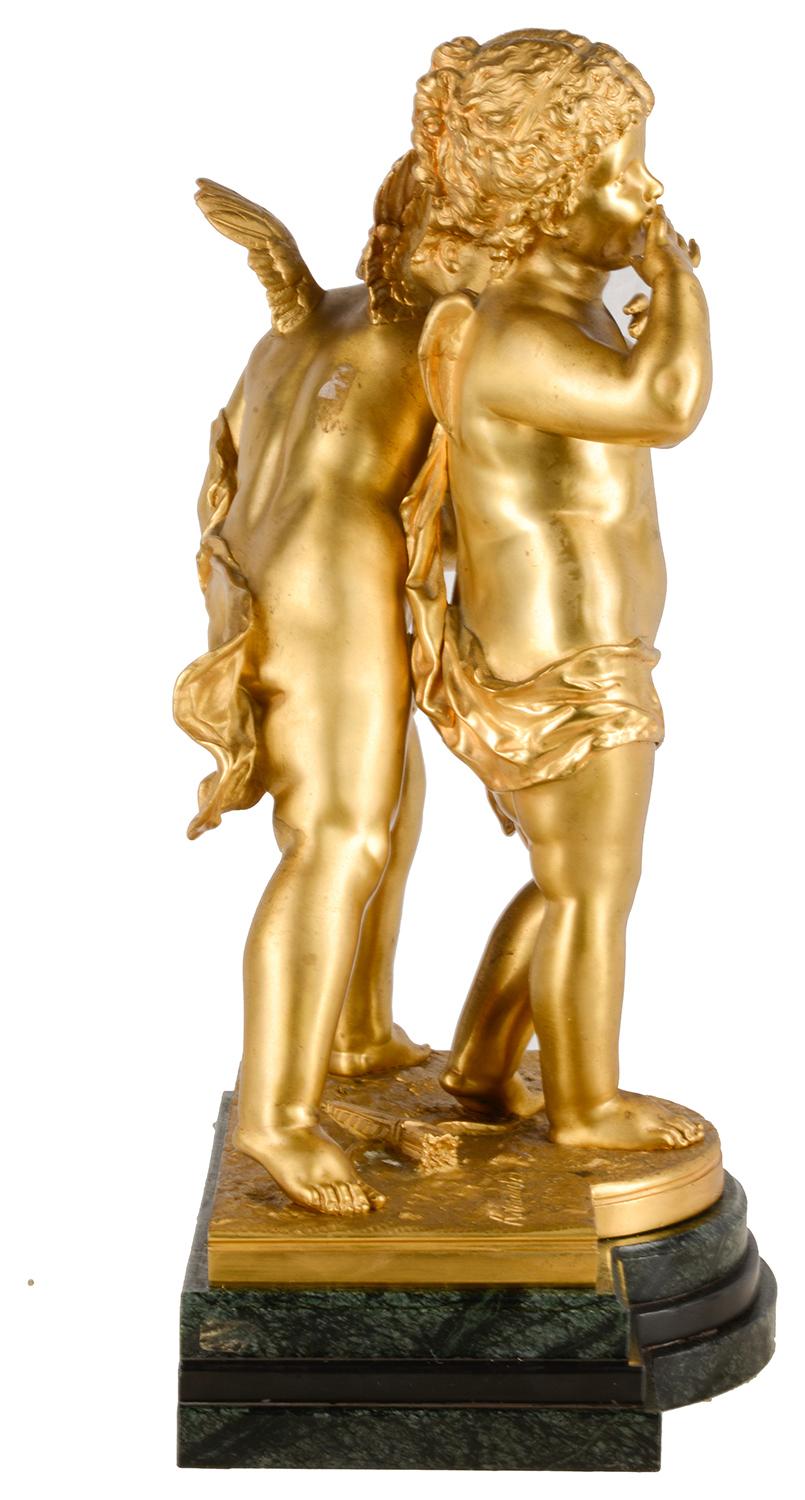 XIXe siècle Groupe classique de chérubins jouant en bronze doré du 19ème siècle en vente