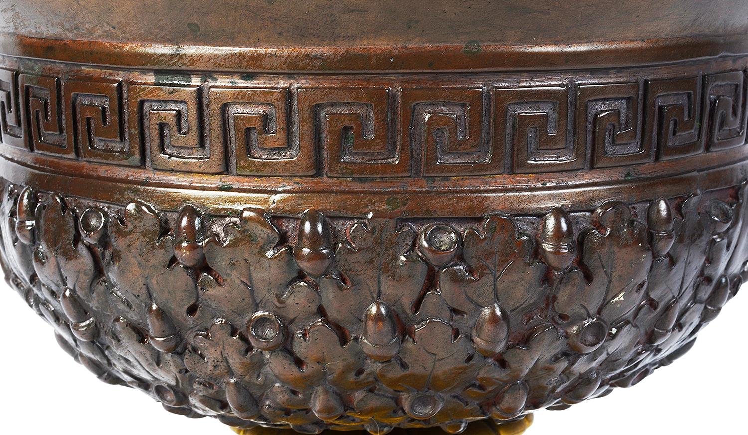 Classical 19th Century Italian Bronze Urn For Sale 4