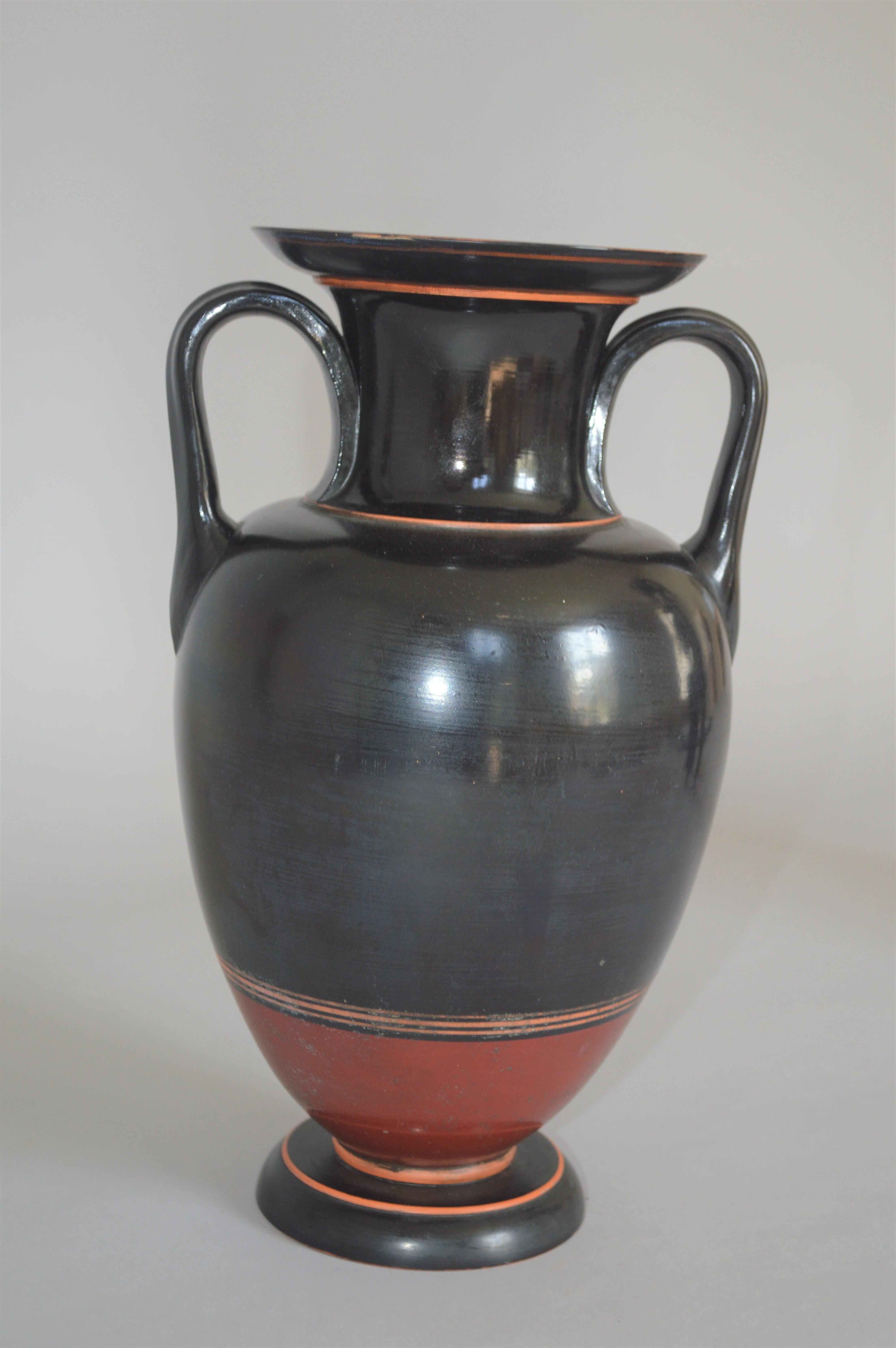 Classical Amphora Vase in Black Painted Terracotta For Sale 1