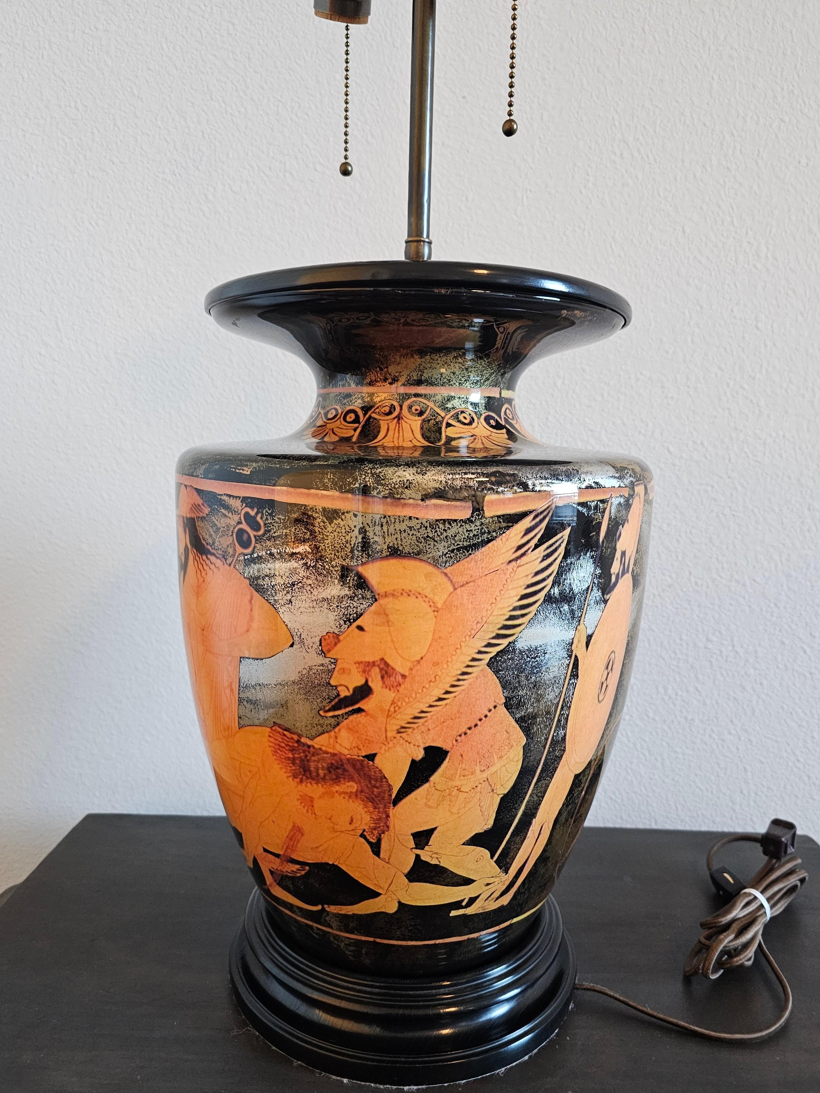 Gilt Classical Ancient Greek Euphronios Pottery Vase Style Table Lamp  For Sale