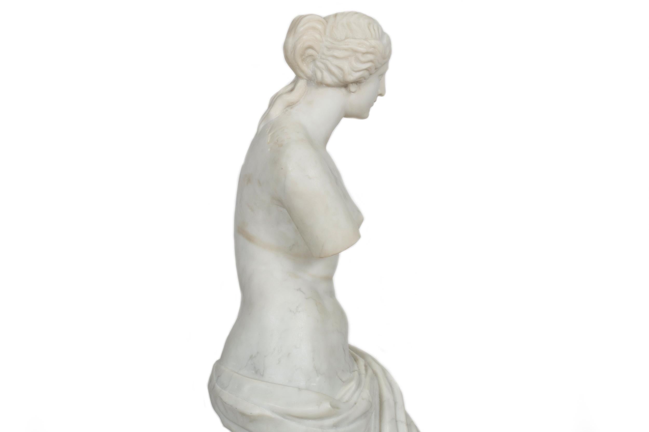 Italian Classical Antique Marble Sculpture of Statue 