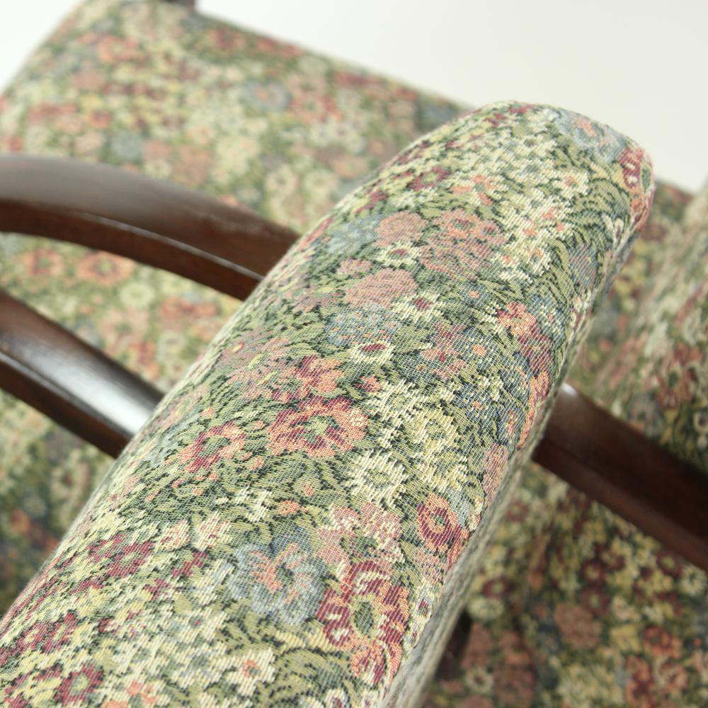 Classical Armchair by Jindrich Halabala in Original Floral Fabric, Czechia 1950s For Sale 12