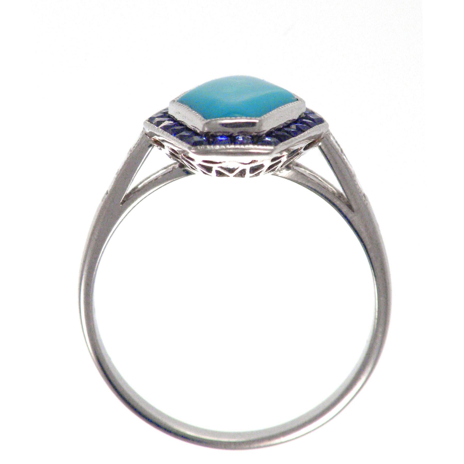 Classical Art Deco Style in Platinum Setting Sapphire Turquoise Cocktail Ring In New Condition For Sale In Bangkok, TH